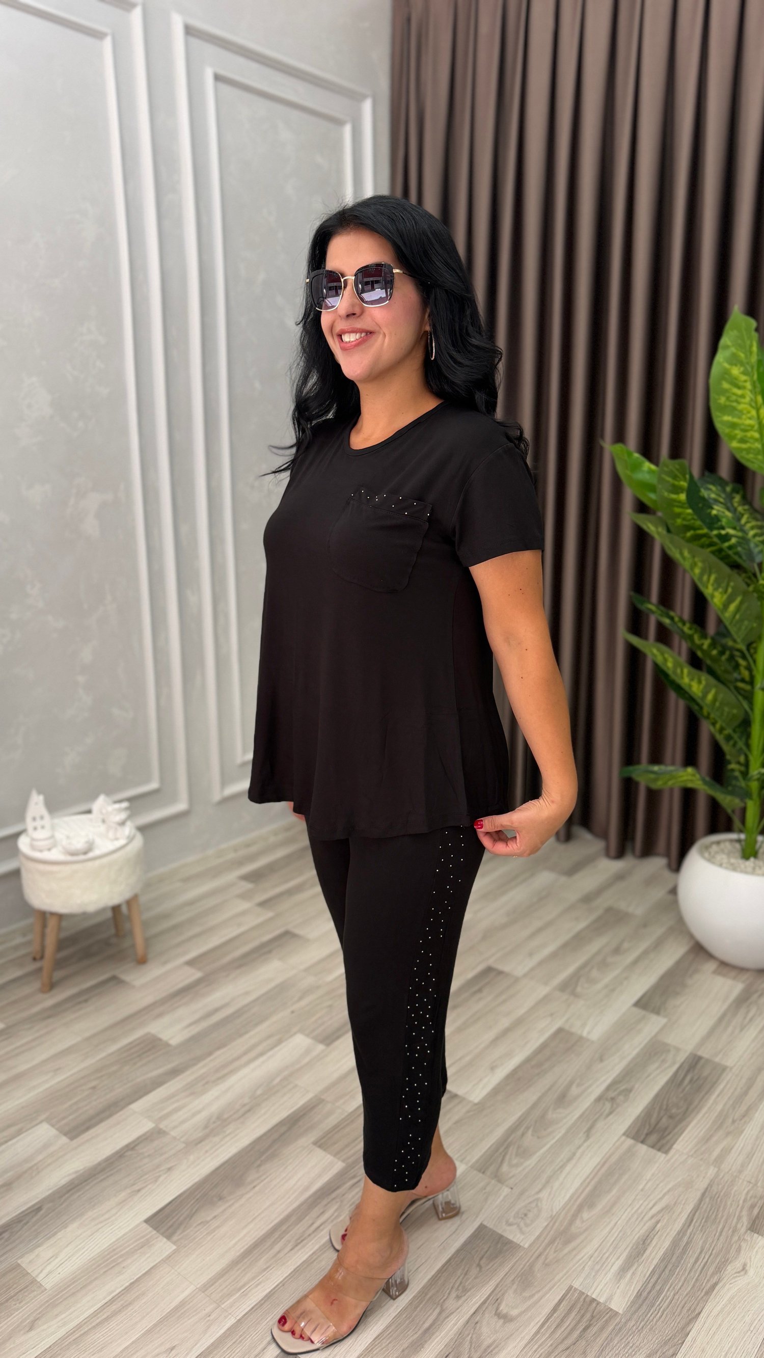 VELOURA COMFORT TAKIM SİYAH                                                                                                                                                                                                 