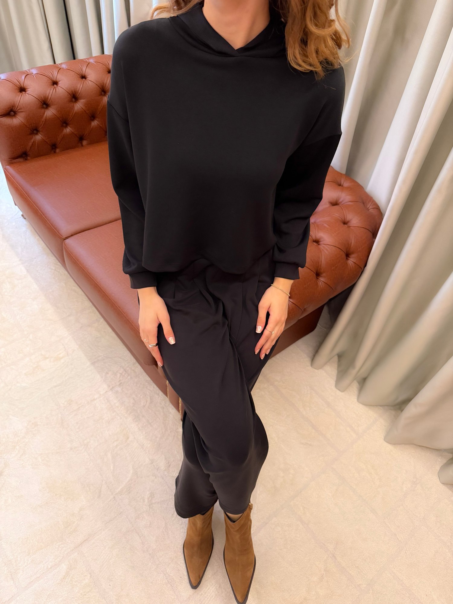 Siyah Oysh Model Kapüşonlu Takım