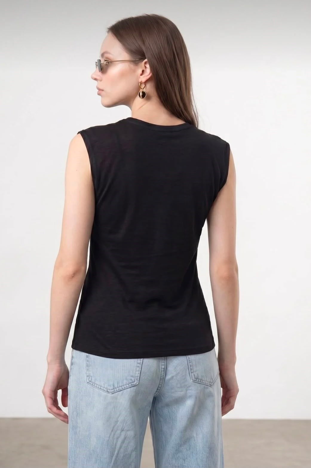 32724 BAGLAMA DETAYLI TİŞORT