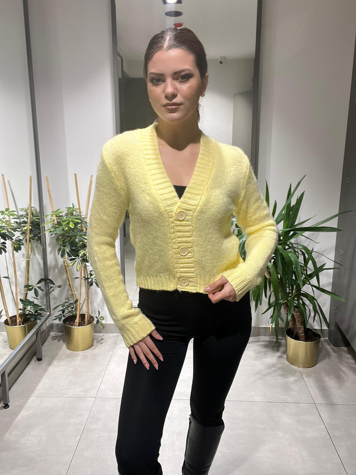 Açık Yaka Hırka