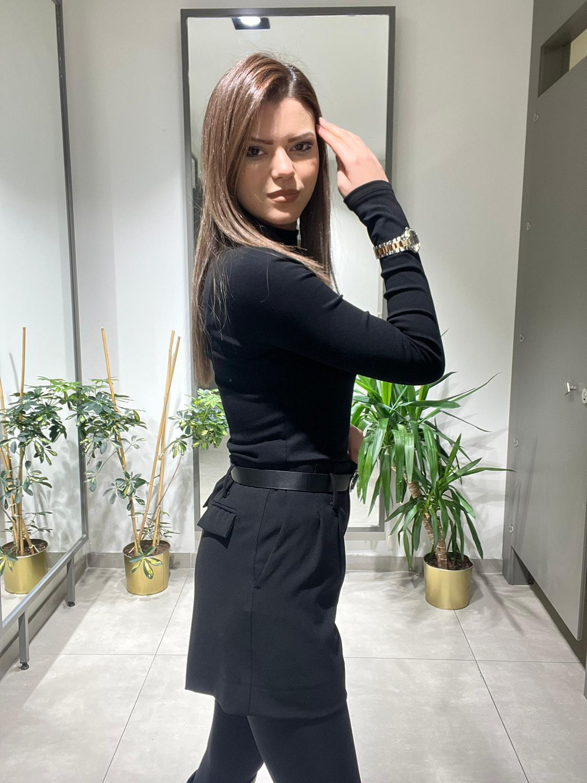 Geniş Pensli Şort