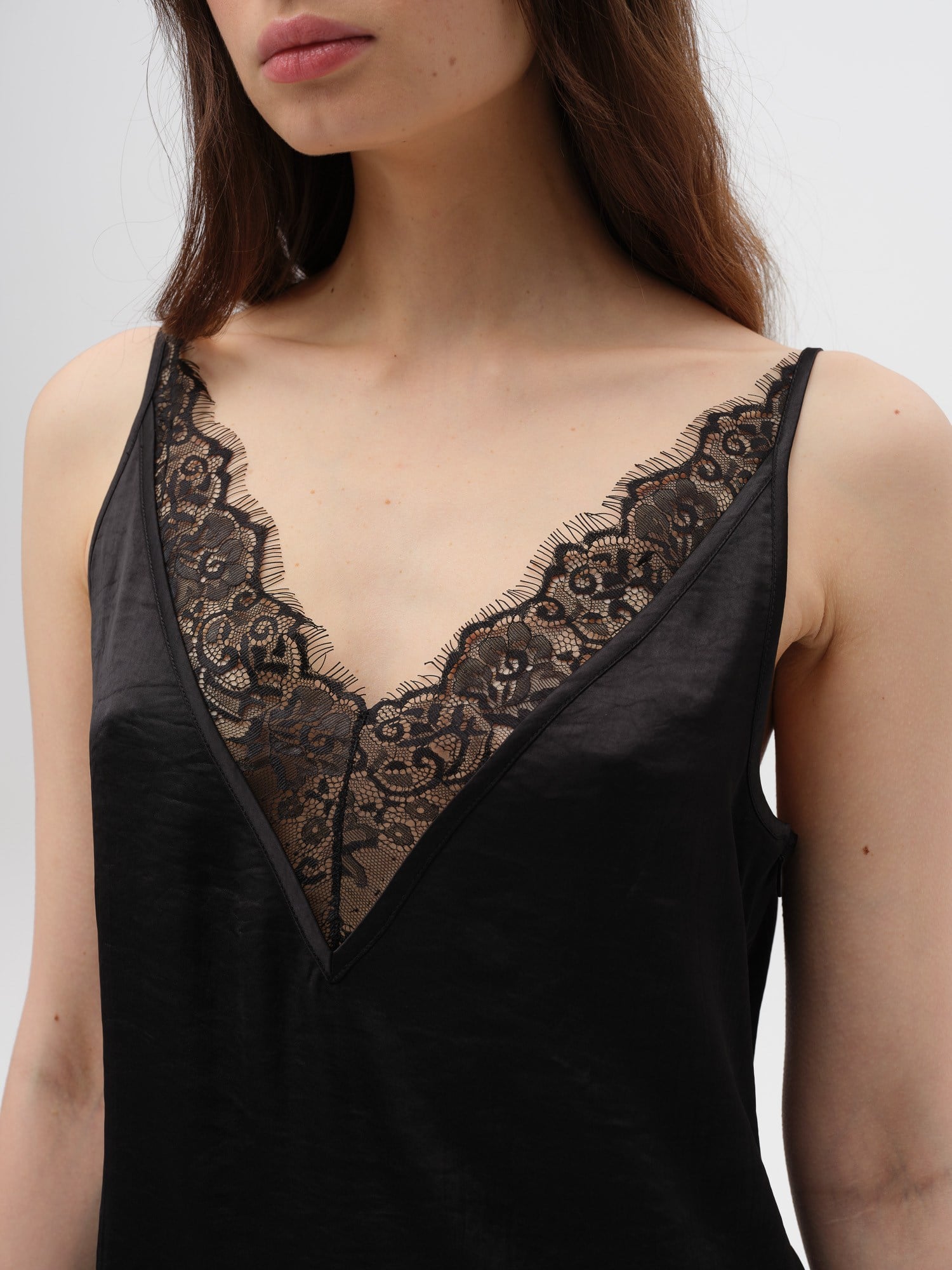 Piarbi Asimetrik Dantel Detaylı Saten Elbise - Siyah Premium Satin Lace Dress | Lüks Gece Elbisesi Tasarımı