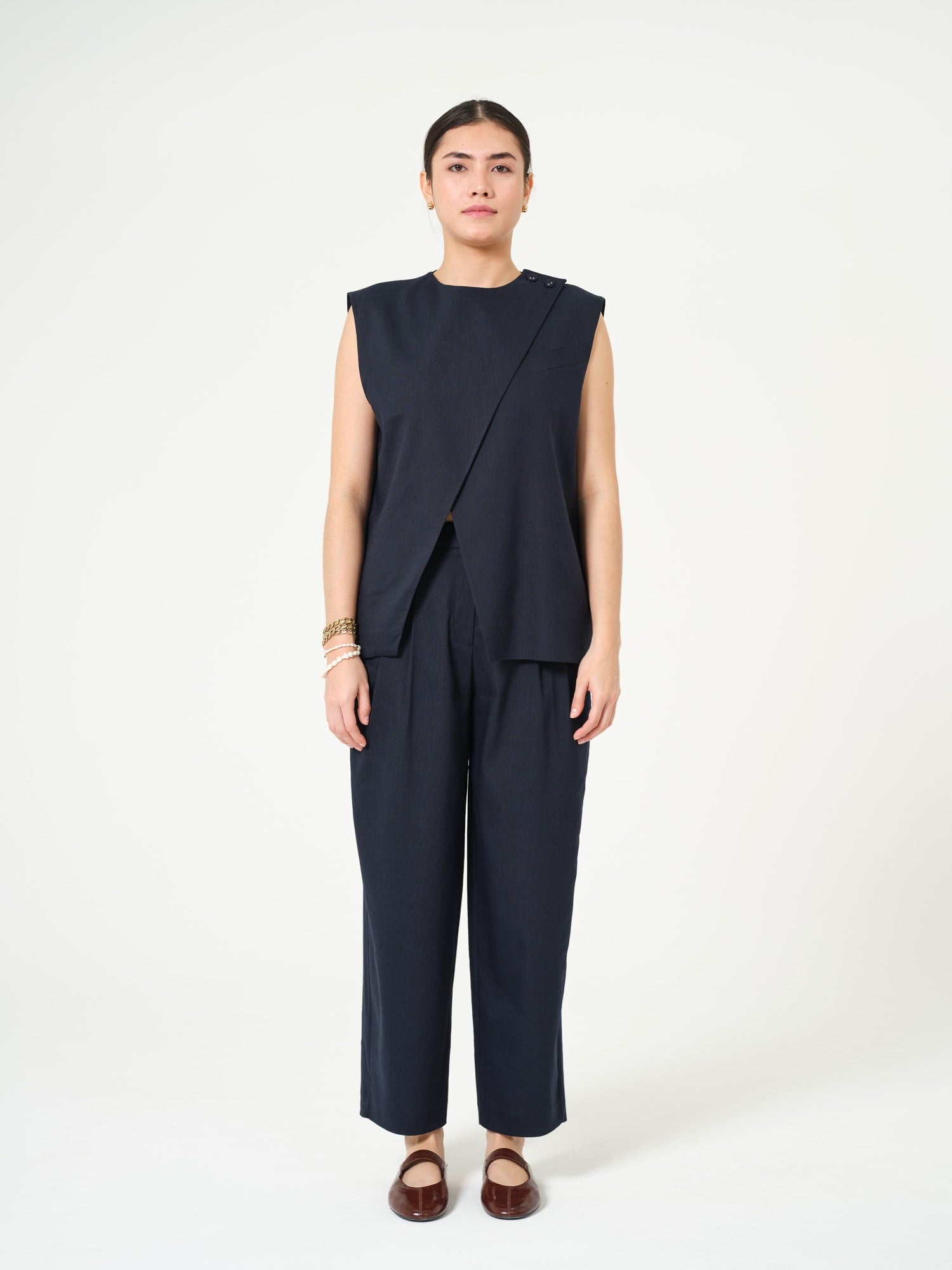 Piarbi Asimetrik Kapama Rahat Kesim Keten Yelek - Lacivert Premium Linen Karışımlı Tasarım Vest