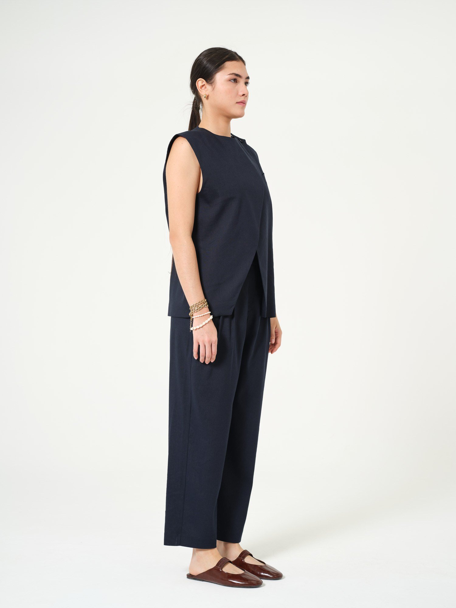 Piarbi Asimetrik Kapama Rahat Kesim Keten Yelek - Lacivert Premium Linen Karışımlı Tasarım Vest