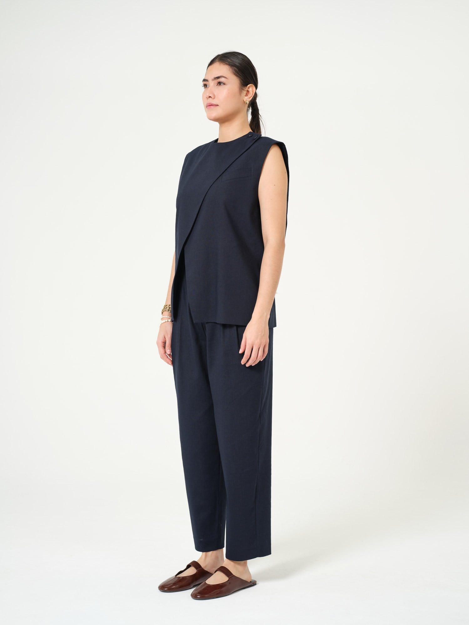Piarbi Asimetrik Kapama Rahat Kesim Keten Yelek - Lacivert Premium Linen Karışımlı Tasarım Vest