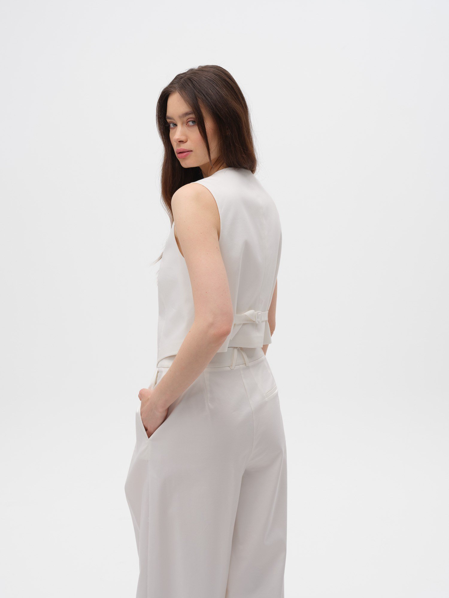 Piarbi Clean Look Minimalist Yelek - Off White Pamuk Modal Karışımlı Premium Tasarım Vest | Yalın Kesim Lüks Kadın Üst Giyim Koleksiyonu