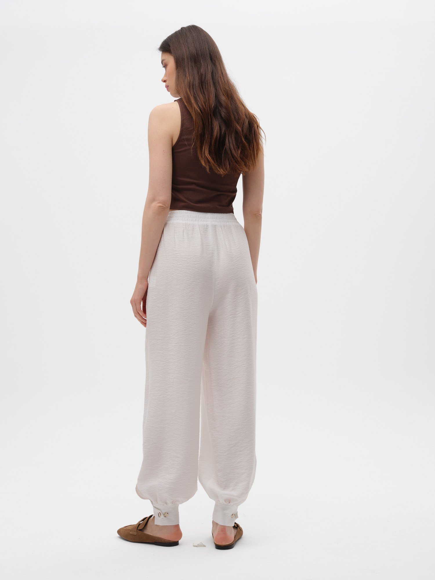 Piarbi Düğme Detaylı Geniş Paça Pantolon - Ekru Viskon Karışımlı Wide-Leg Tasarım