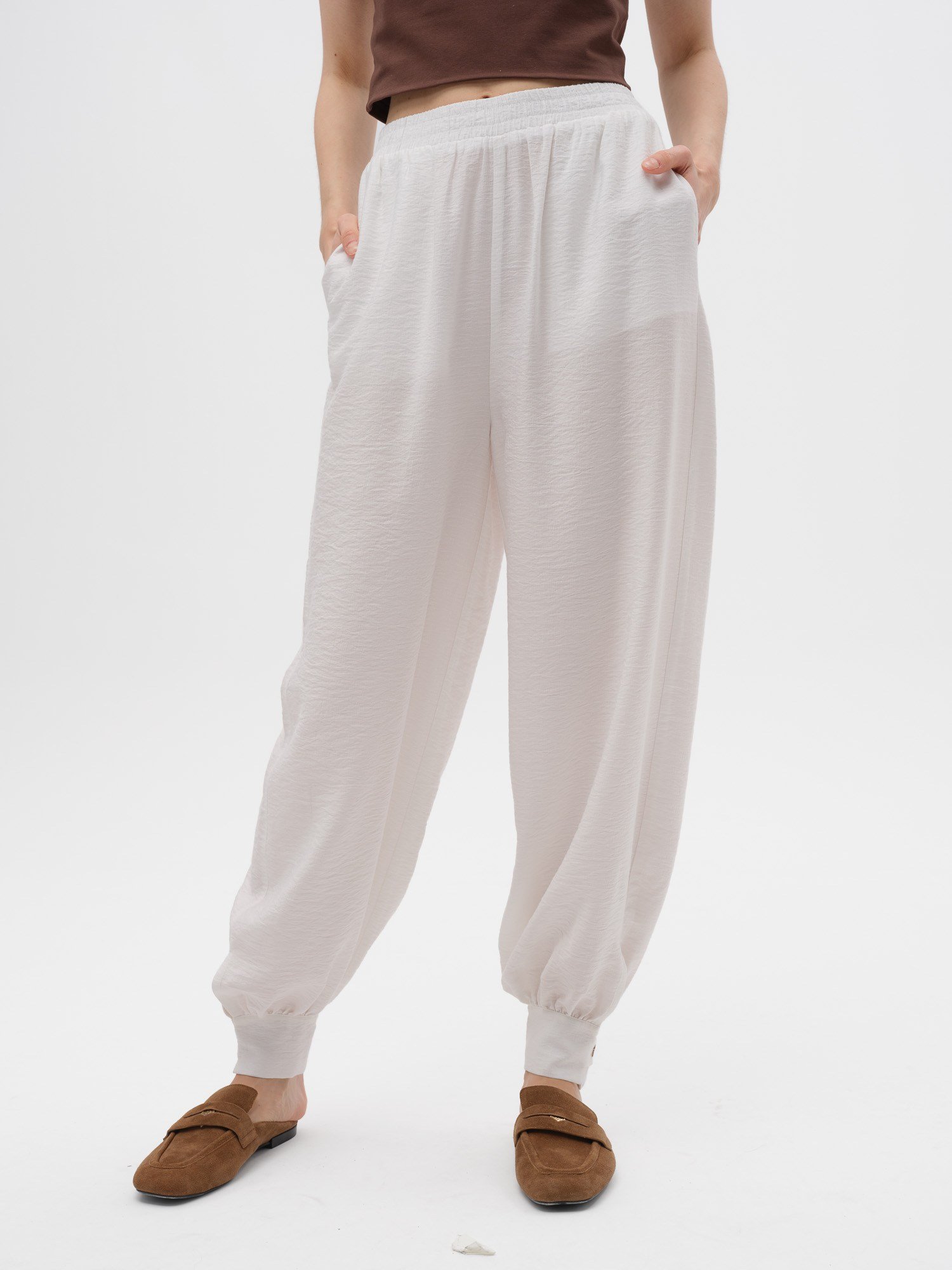 Piarbi Düğme Detaylı Geniş Paça Pantolon - Ekru Viskon Karışımlı Wide-Leg Tasarım