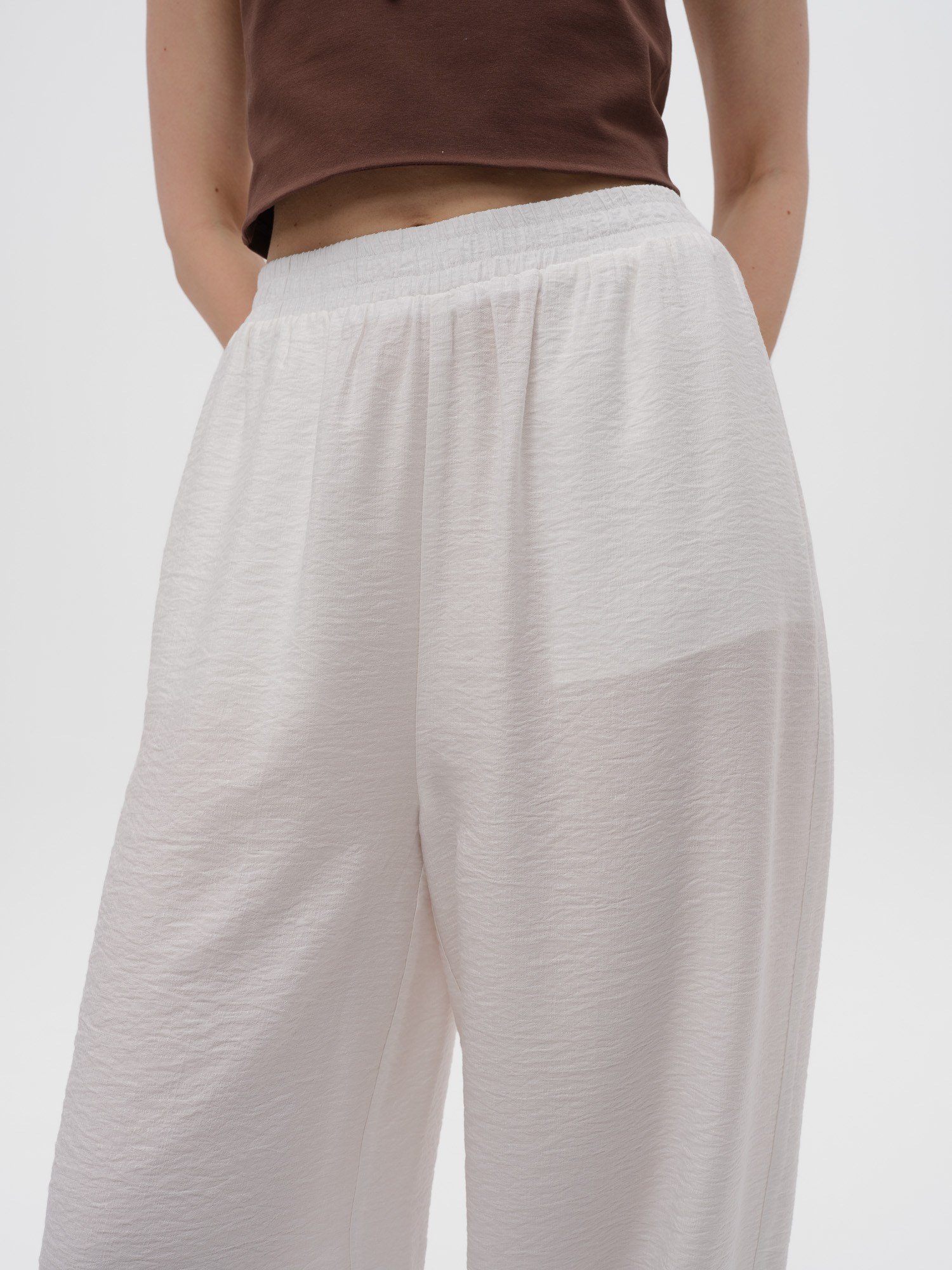 Piarbi Düğme Detaylı Geniş Paça Pantolon - Ekru Viskon Karışımlı Wide-Leg Tasarım
