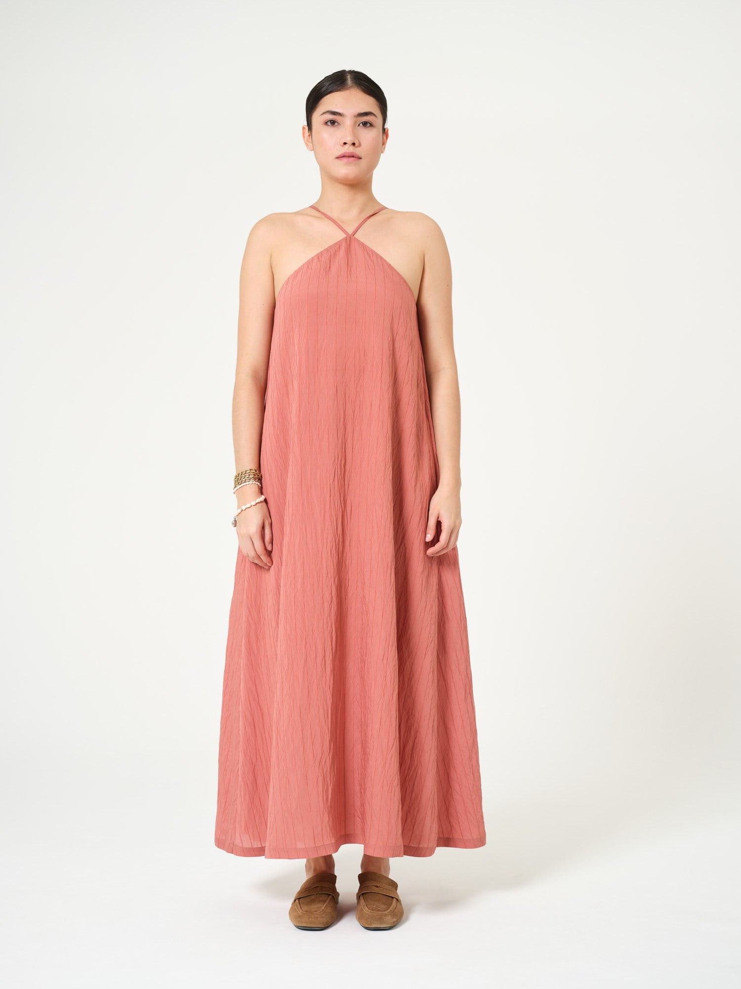 Piarbi Halter Yaka Uzun Elbise - Amber ve Anfora Premium Viskon Karışımlı Akışkan Maksi Tasarım | Lüks Halter Neck Long Dress