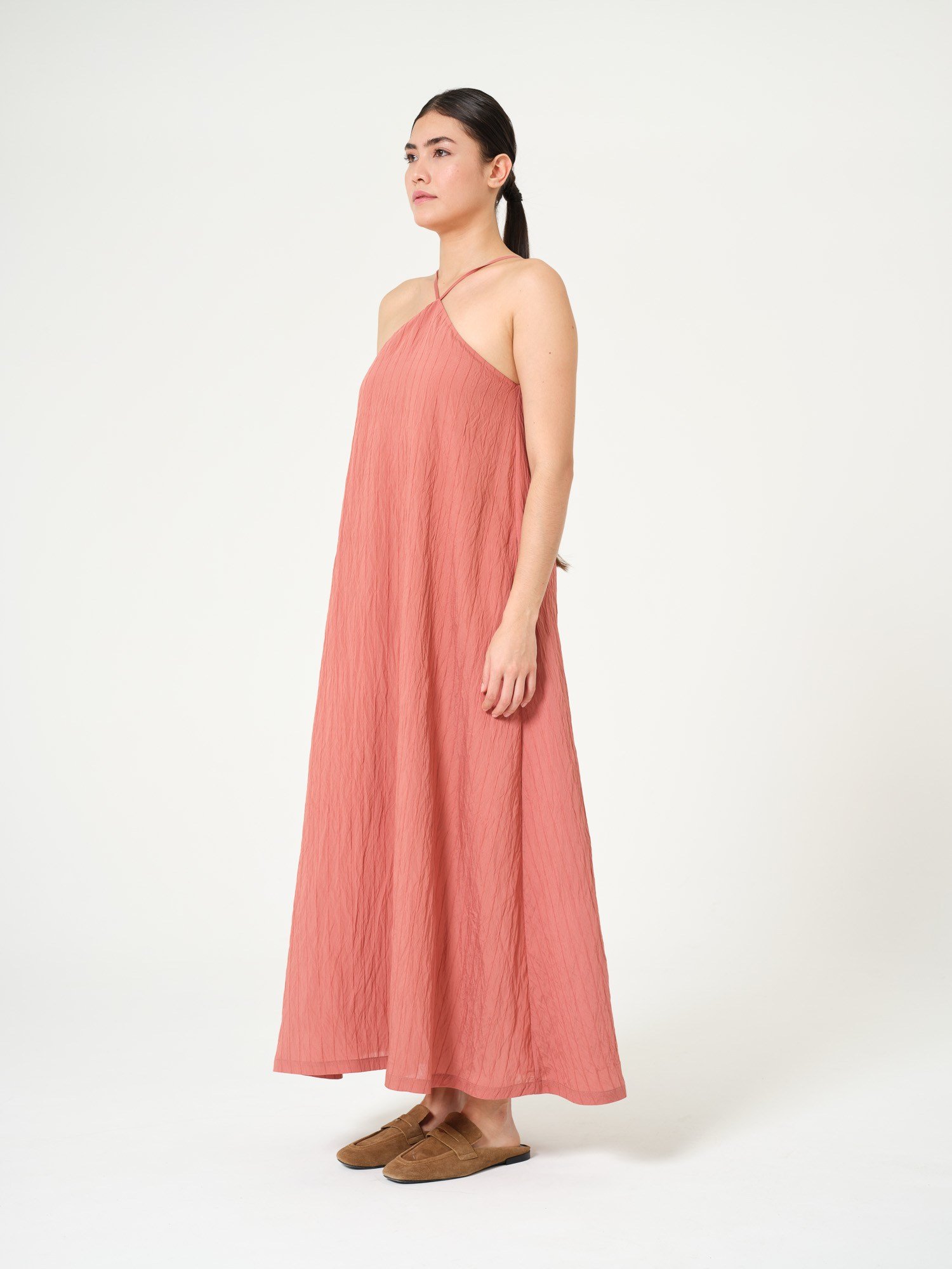 Piarbi Halter Yaka Uzun Elbise - Amber ve Anfora Premium Viskon Karışımlı Akışkan Maksi Tasarım | Lüks Halter Neck Long Dress