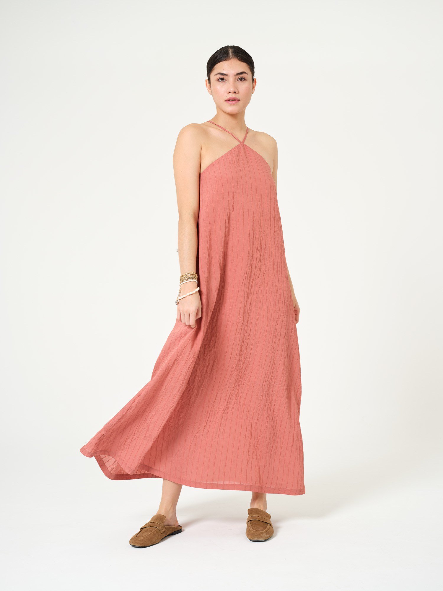 Piarbi Halter Yaka Uzun Elbise - Amber ve Anfora Premium Viskon Karışımlı Akışkan Maksi Tasarım | Lüks Halter Neck Long Dress