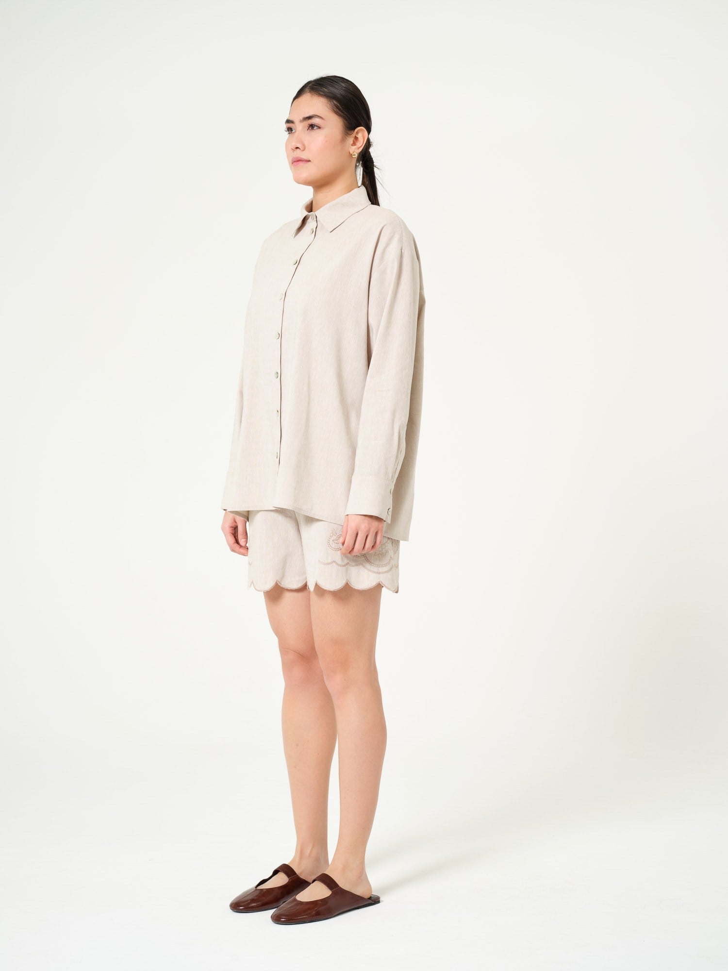Piarbi Nakış Detaylı Adaçayı Yeşili Keten Gömlek - Premium Linen Blend Loose Fit Elegant Shirt