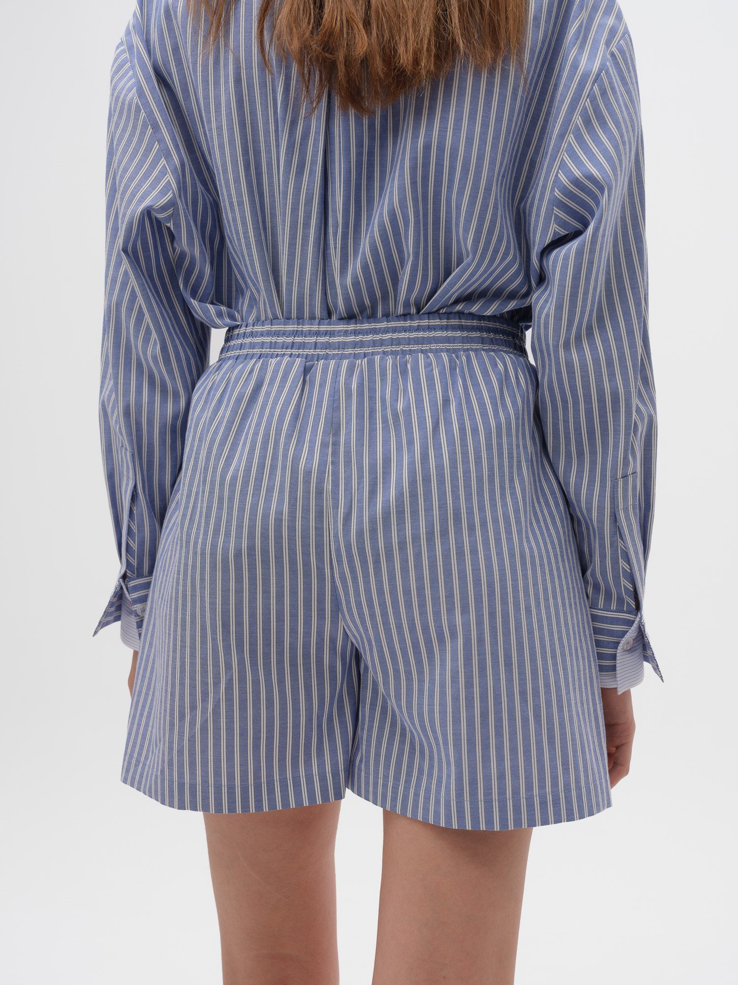 Piarbi Nakış Detaylı Çizgili Bol Kesim Şort - Mavi Beyaz Premium Cotton Blend Loose Striped Shorts