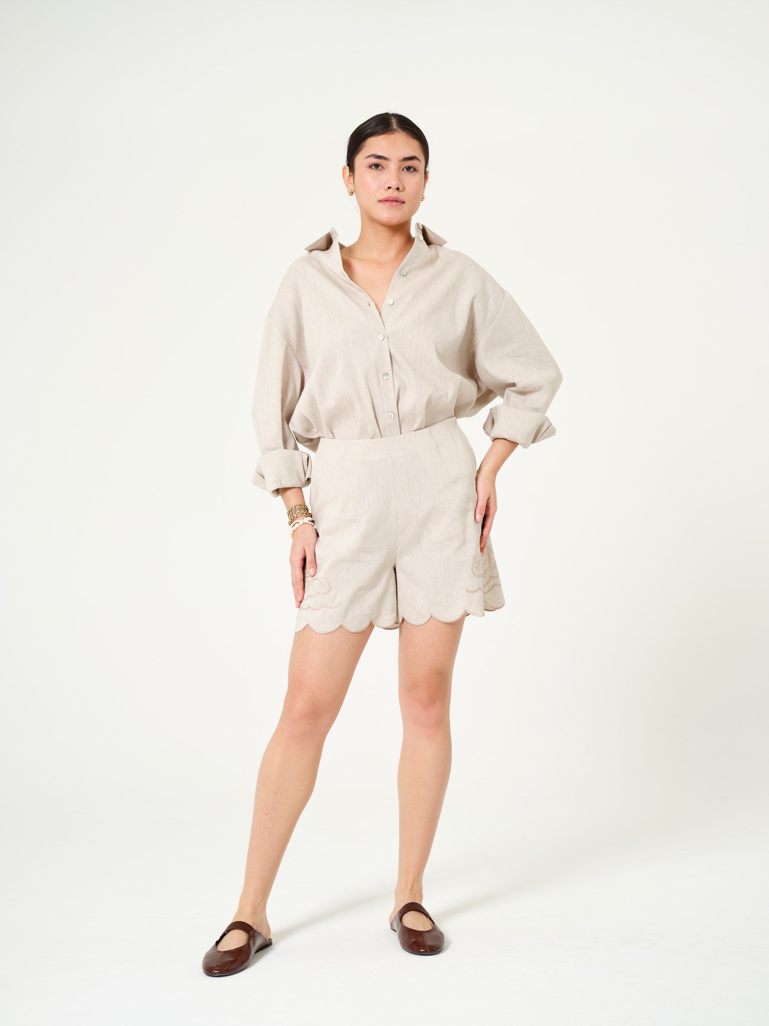 Piarbi Nakış Detaylı Keten Şort - Taş Rengi Premium Linen Blend Embroidery Detail Shorts