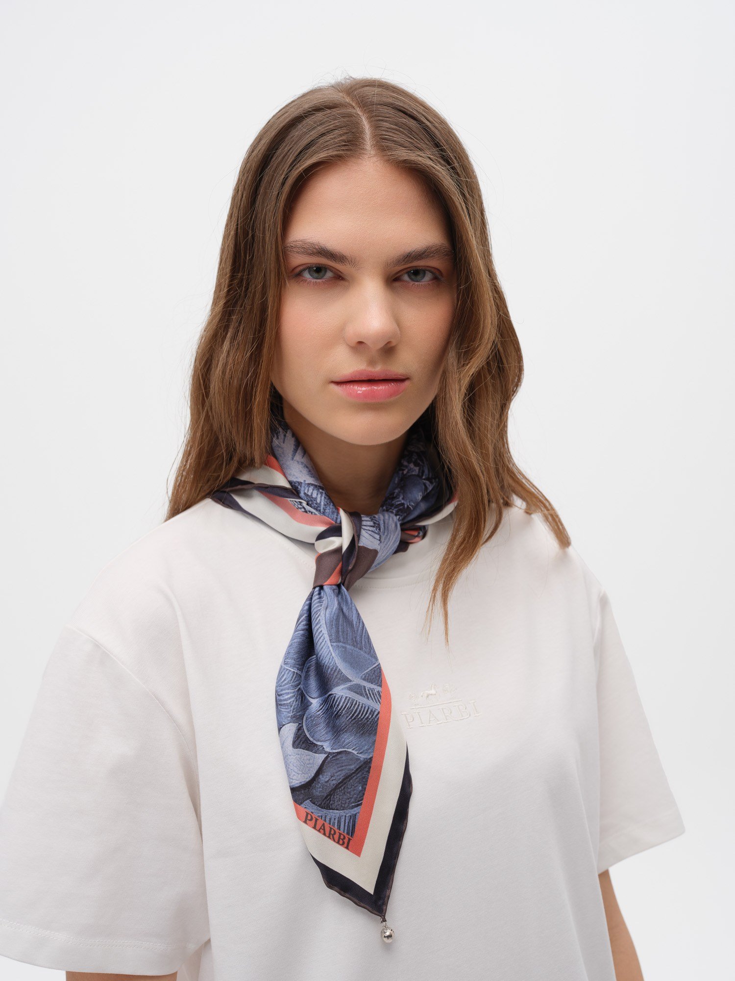 Piarbi Nakış Detaylı Loose Fit Tişört - Off White %100 Pamuklu Embroidered Detail Premium T-shirt