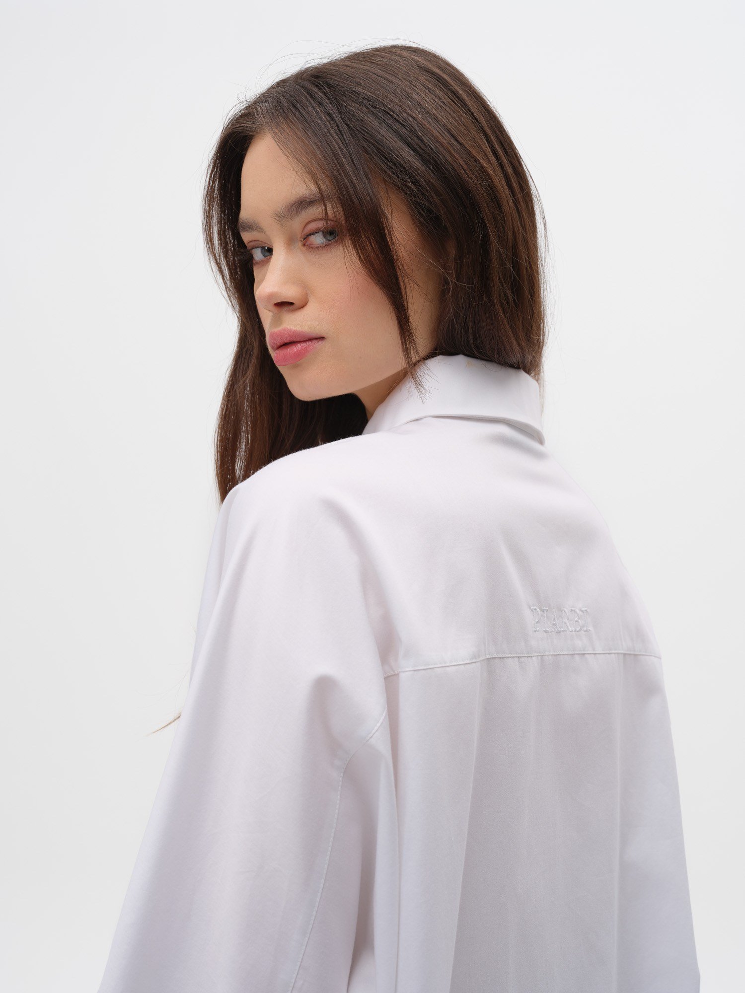 Piarbi Nakışlı Roba Detaylı Geniş Manşet Bol Kesim Gömlek - %100 Kompakt Pamuk Comfort Satin Tasarım Shirt