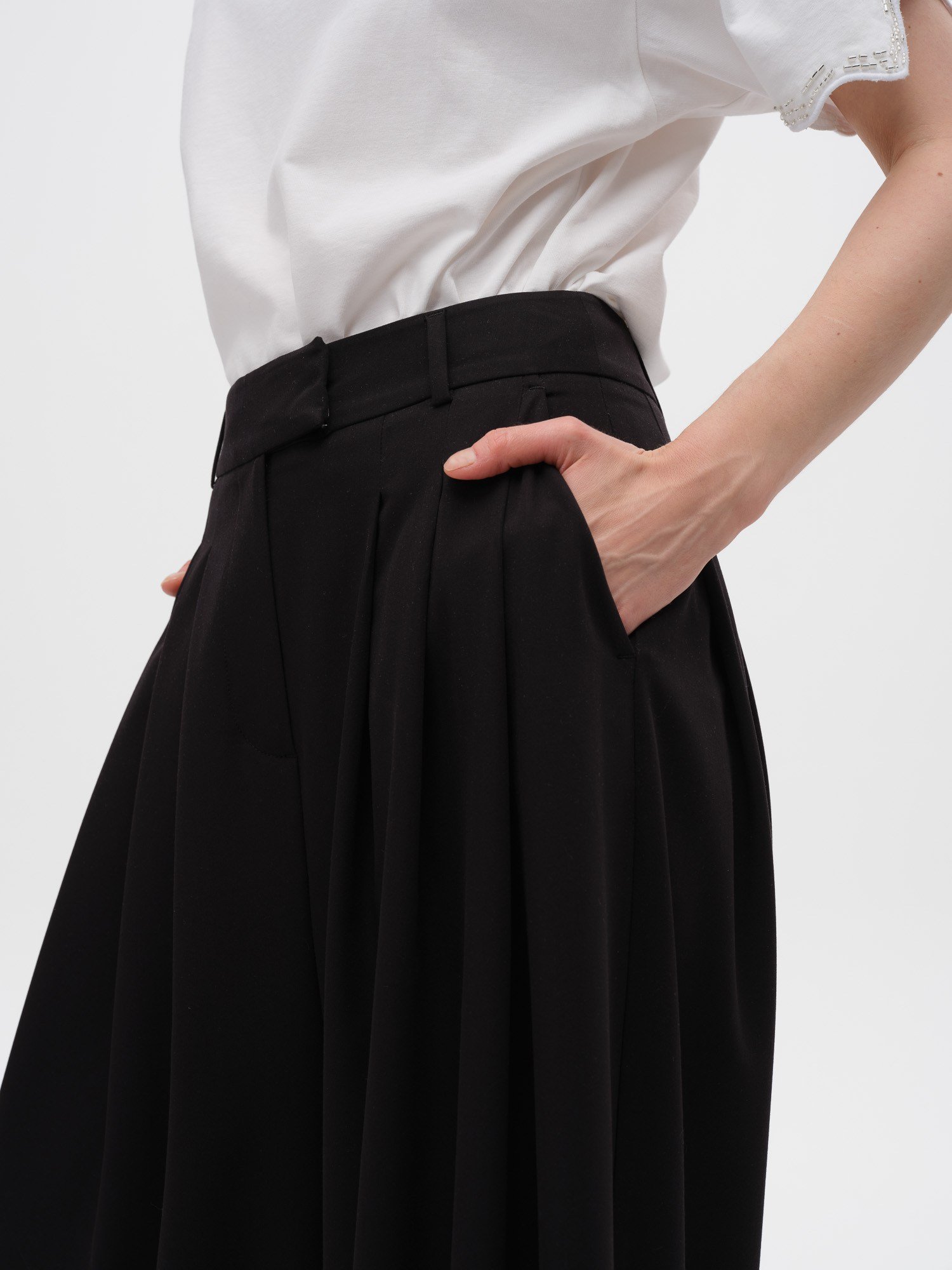 Piarbi Pile Detaylı Geniş Paça Pantolon - Siyah Viskon Karışımlı Premium Wide-Leg Tasarım
