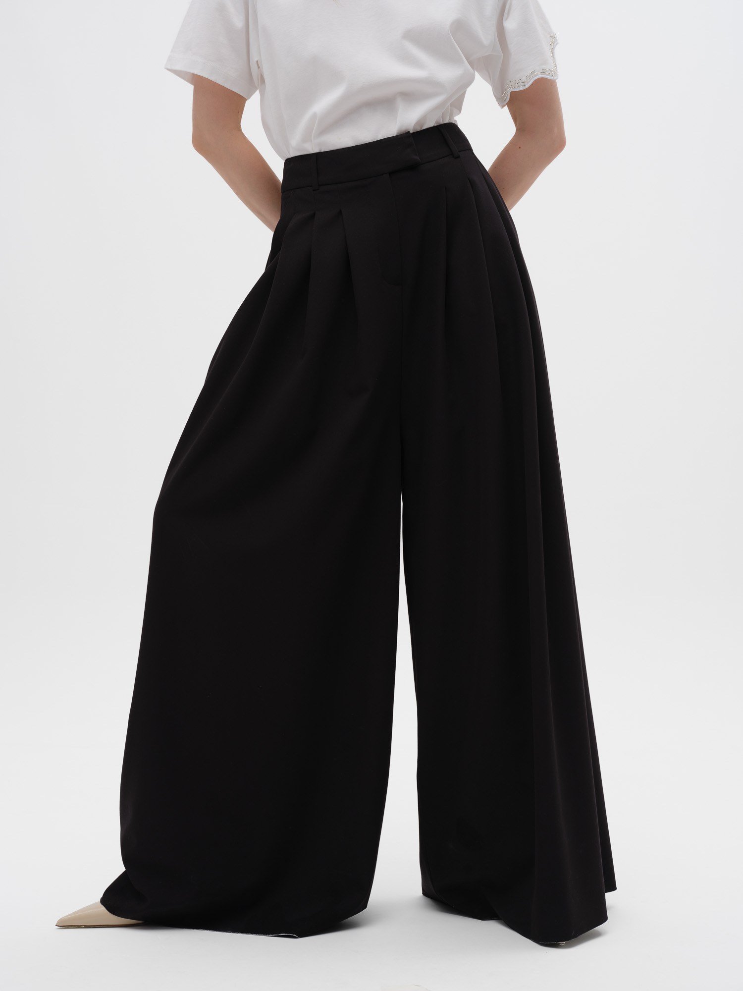 Piarbi Pile Detaylı Geniş Paça Pantolon - Siyah Viskon Karışımlı Premium Wide-Leg Tasarım