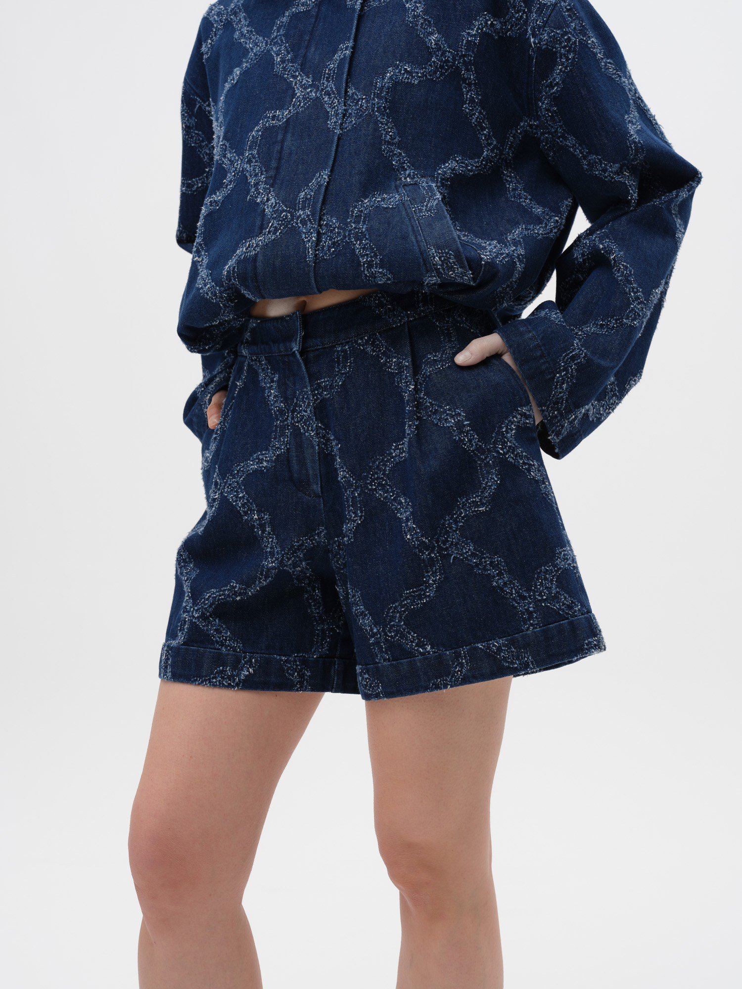 Piarbi Pile Detaylı Rahat Kesim Denim Şort - Lacivert Premium Pamuk Karışımlı Pleat Detail Comfortable Denim Shorts