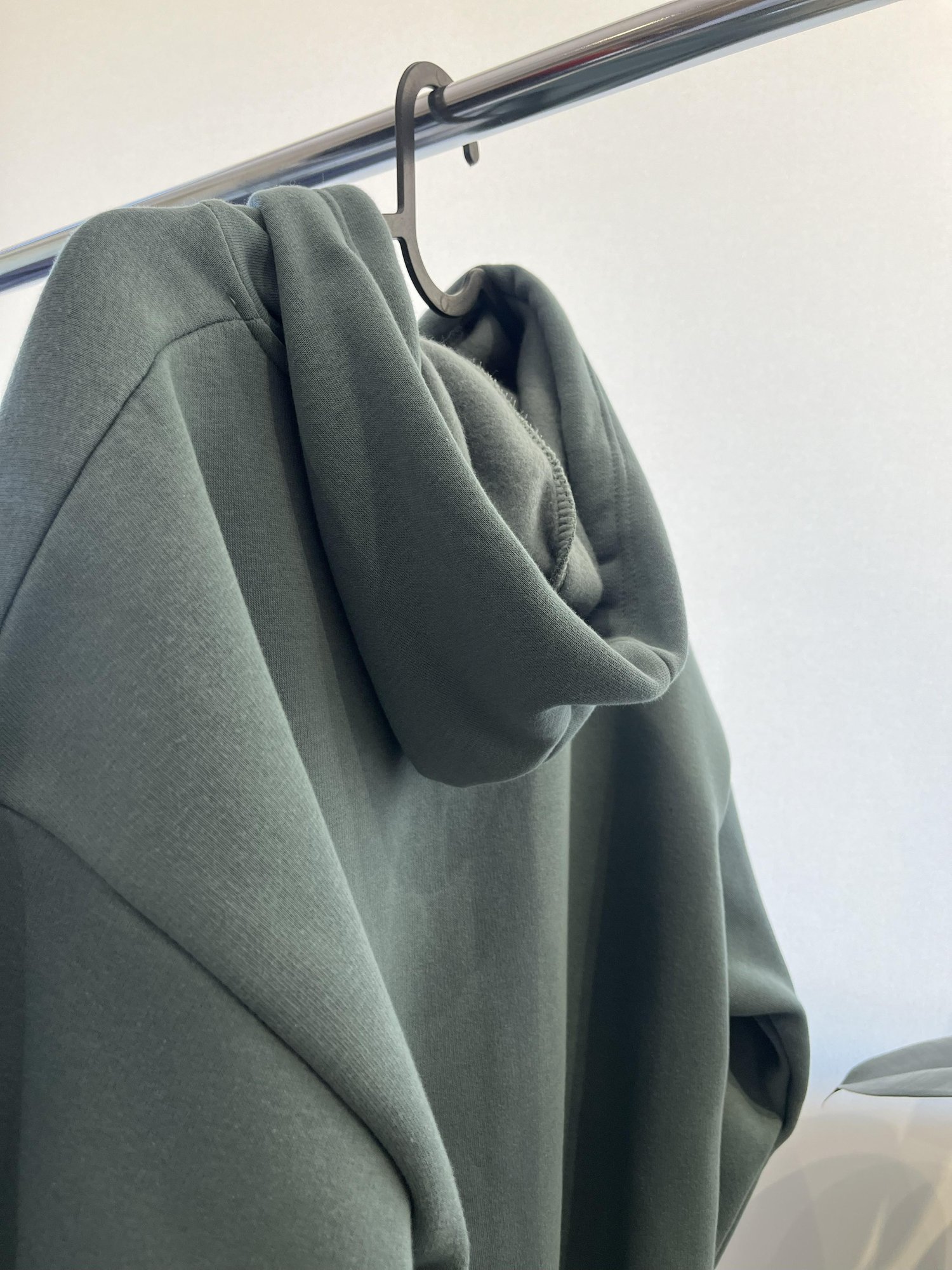 AÇIK YEŞİL OVERSIZE SWEATSHIRT 