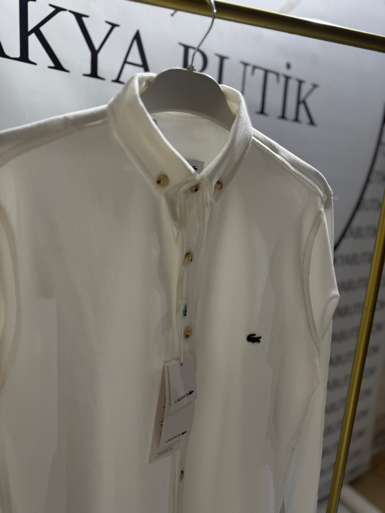 Beyaz Marka Model Gömlek 