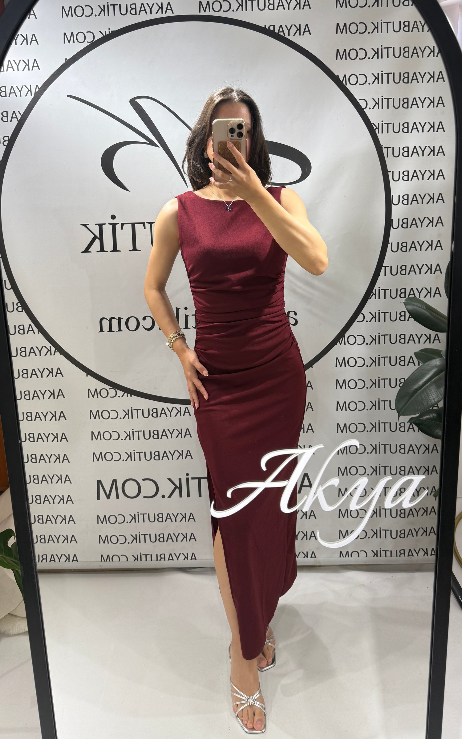 Bordo Drape Detaylı Yırtmaçlı Elbise 