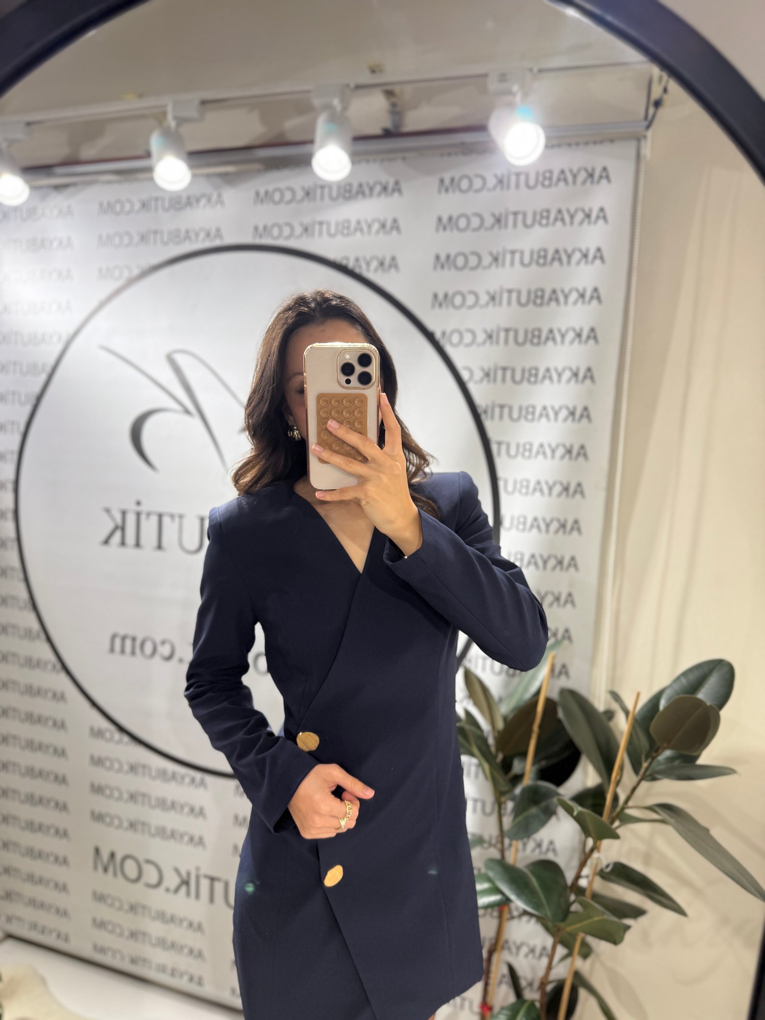 Gold Detaylı Vatkalı Ceket Elbise 