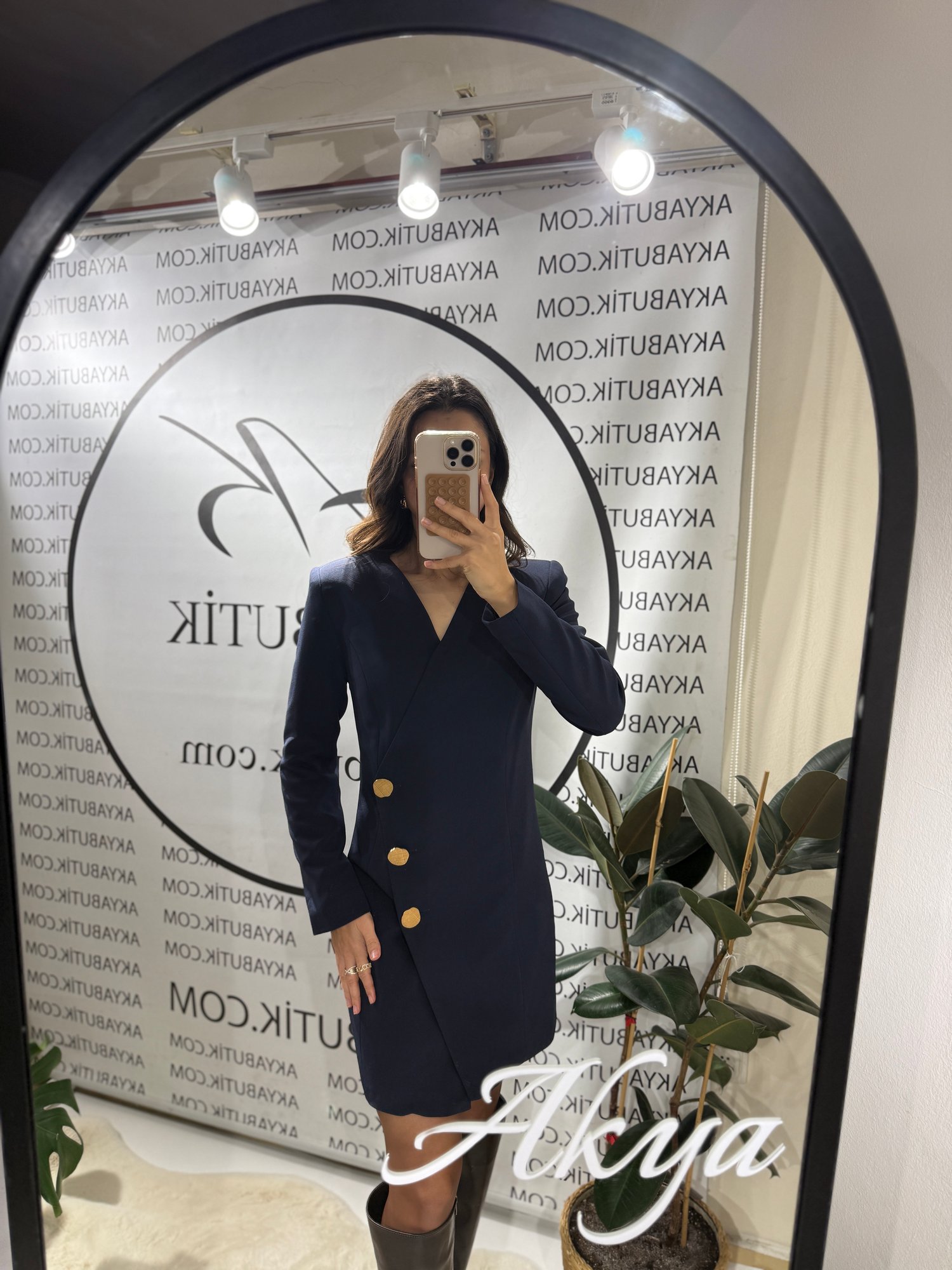 Gold Detaylı Vatkalı Ceket Elbise 
