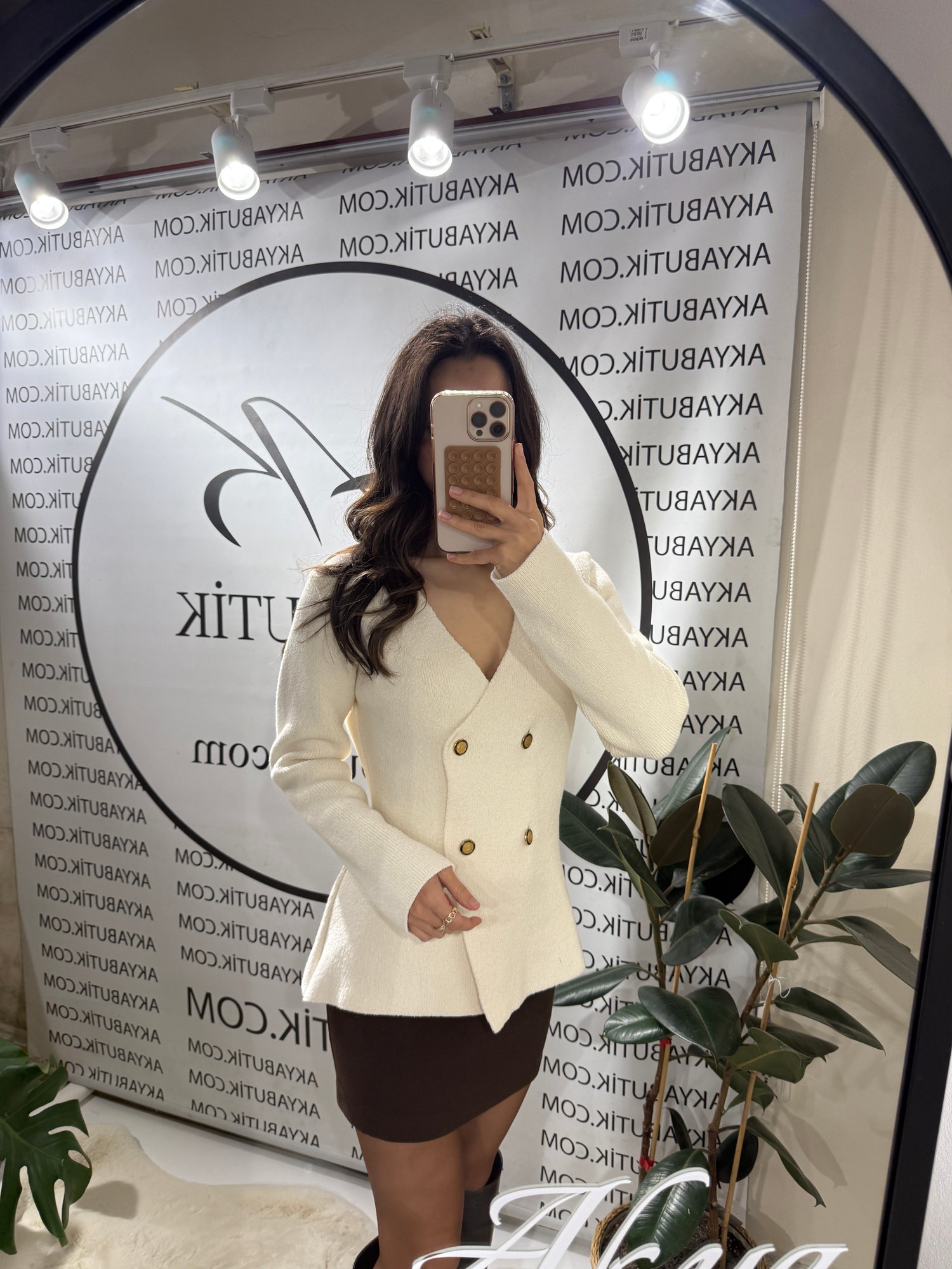 Krem Gold Düğme Detaylı Kruvaze Fit Çelik Triko Hırka 