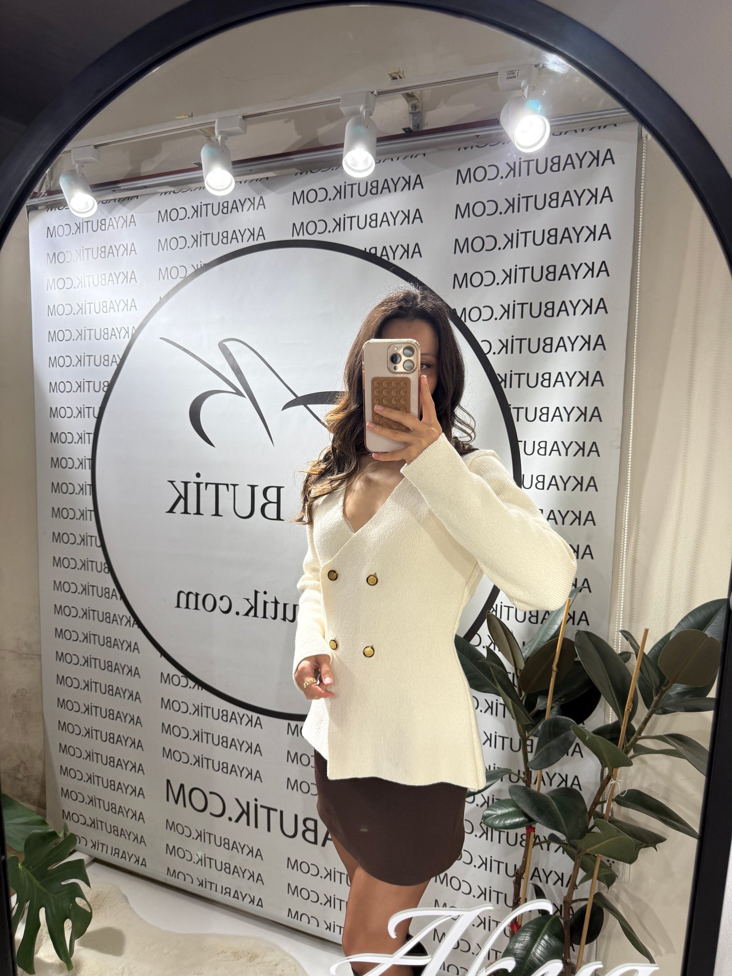 Krem Gold Düğme Detaylı Kruvaze Fit Çelik Triko Hırka 