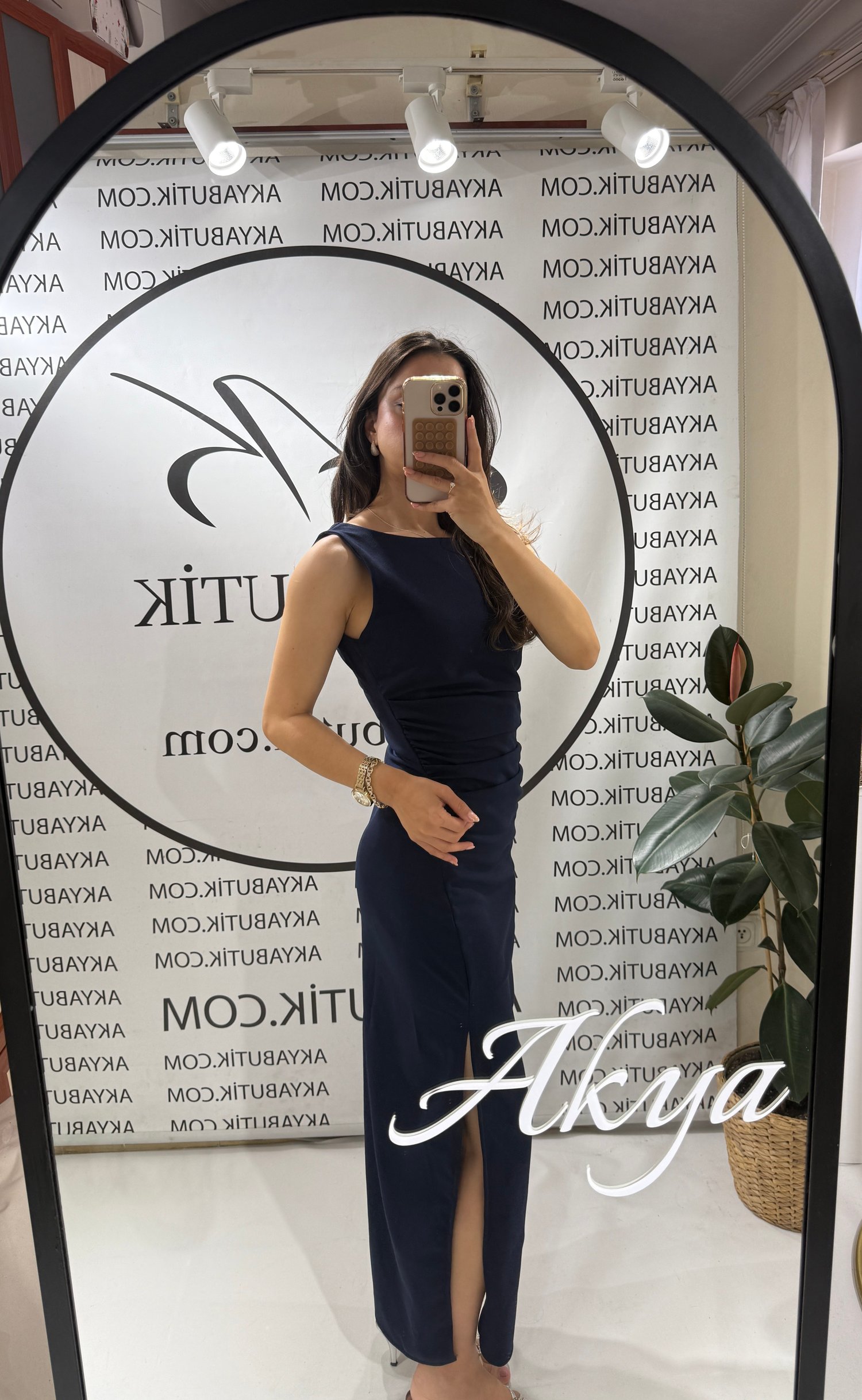 Lacivert Drape Detaylı Yırtmaçlı Elbise 