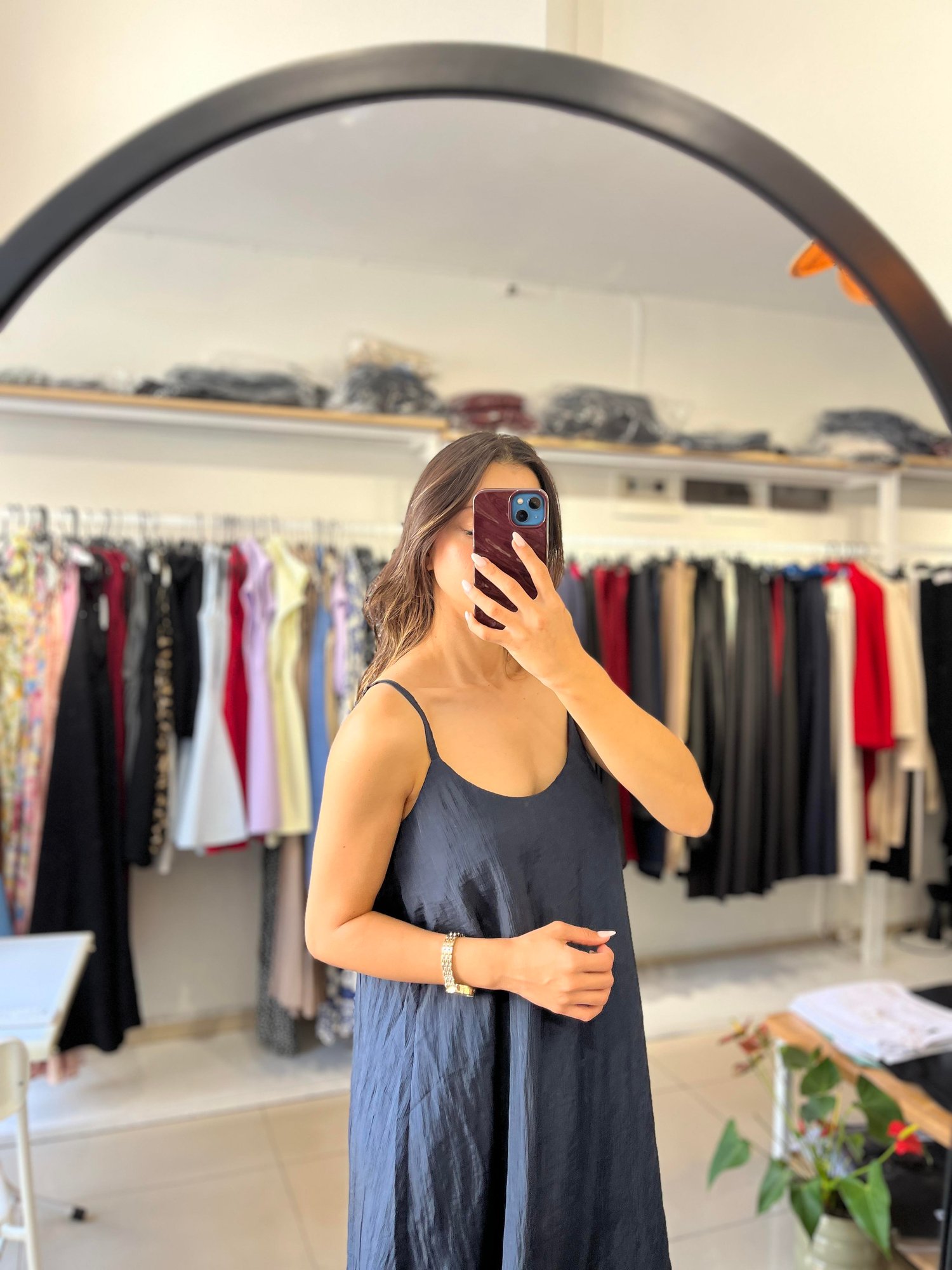 LACİVERT KRINKİL KUMAŞ MİDİ ELBİSE