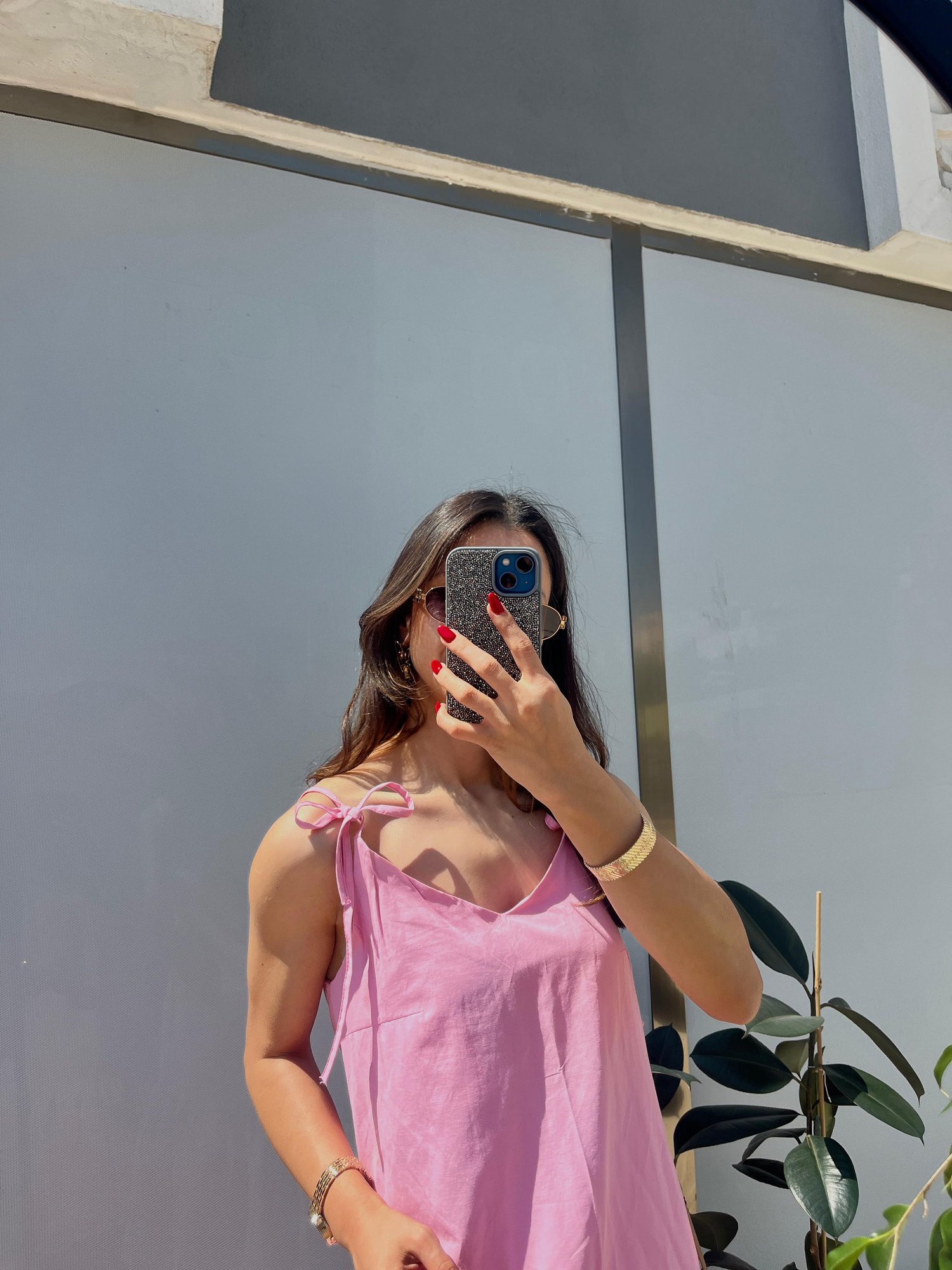 PEMBE AYARLANABİLİR ASKILI UZUN ELBİSE 