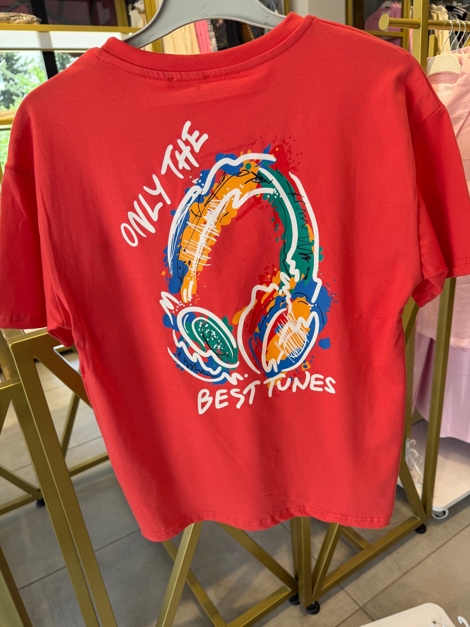 CEP DETAYLI TURUNCU TSHIRT