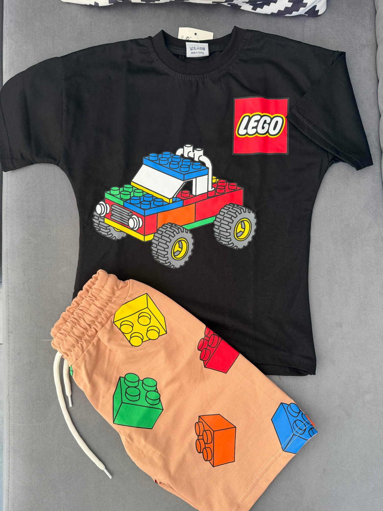 LEGO ŞORTLU TAKIM