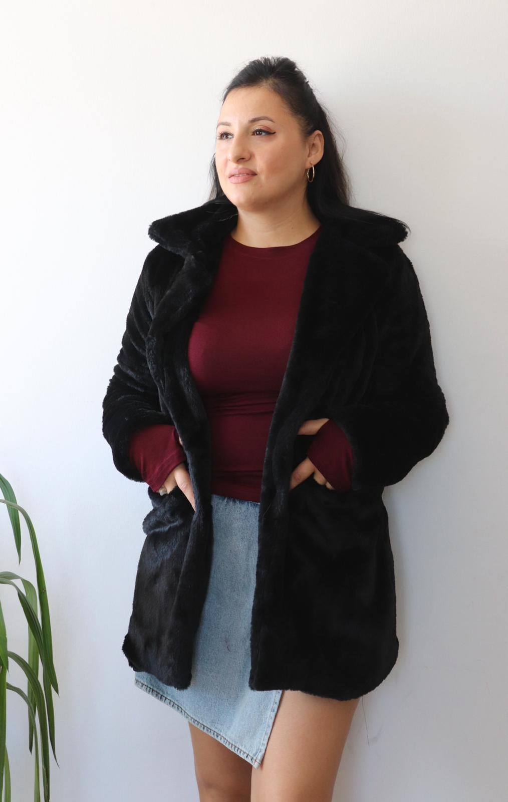 Siyah Peluş Kaban