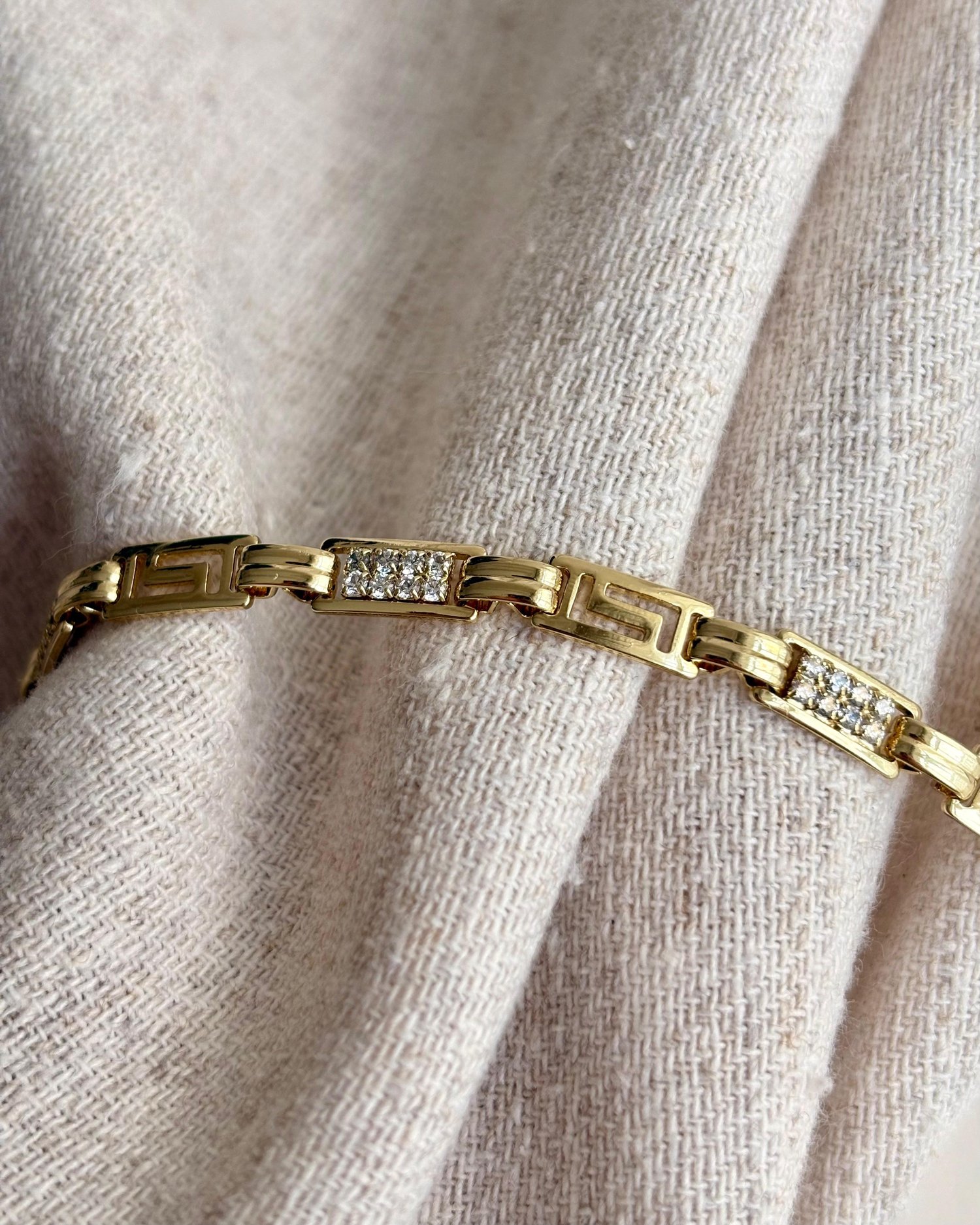 14K Sıra Taşlı Minimal Bileklik