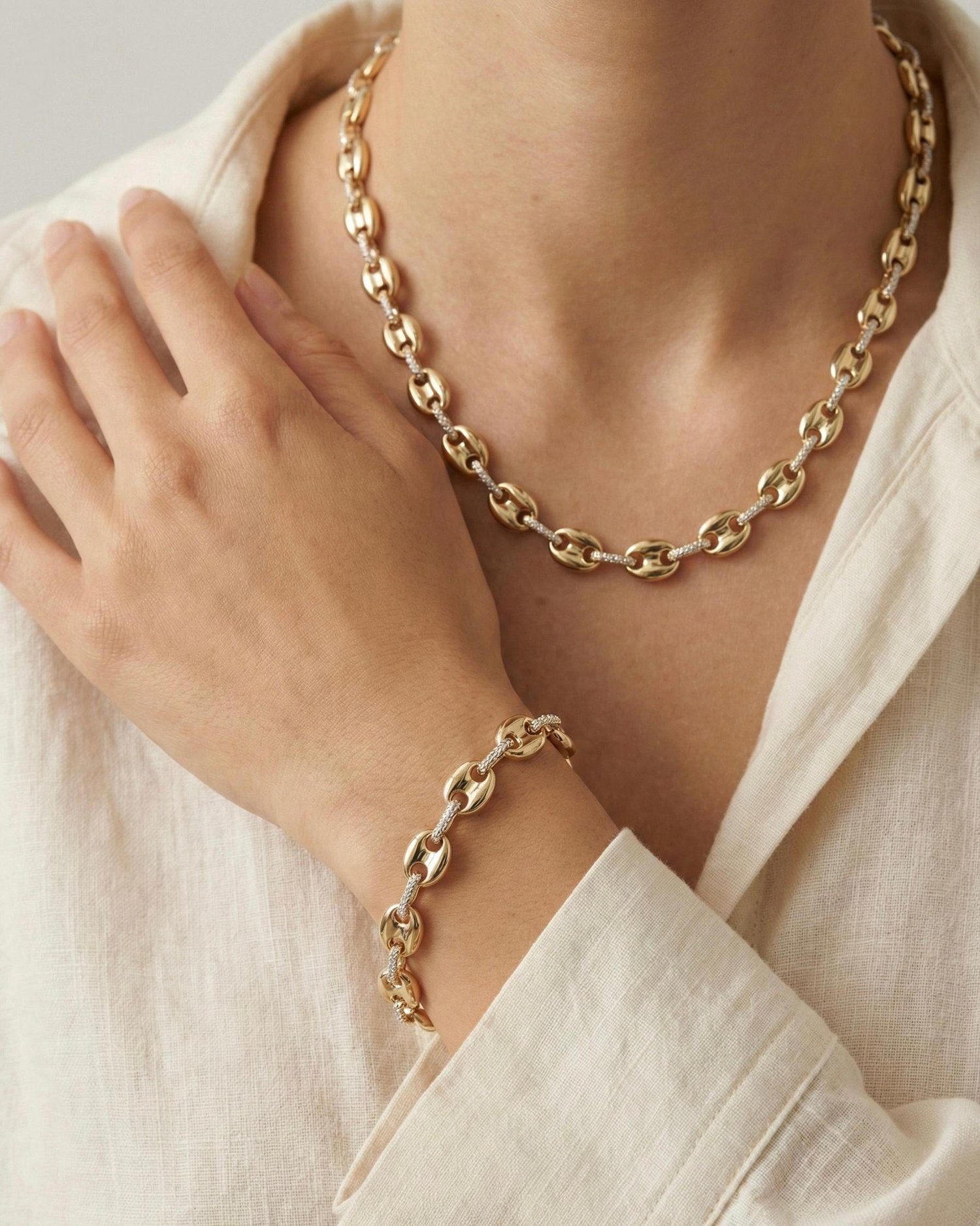 14K Xuping Ara Taşlı Düğüm Model Set
