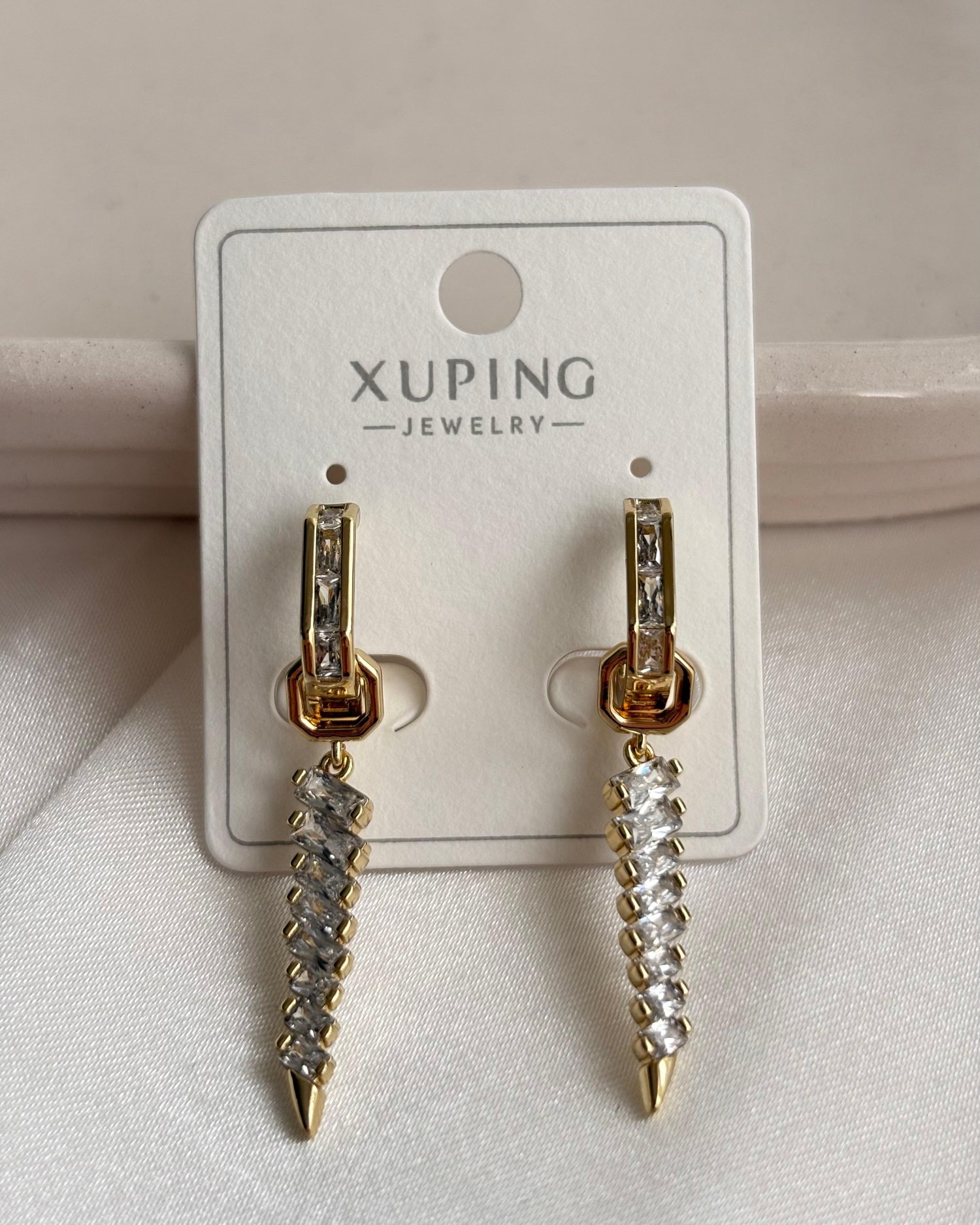14K Xuping Baget Taşlı Mızrak Küpe