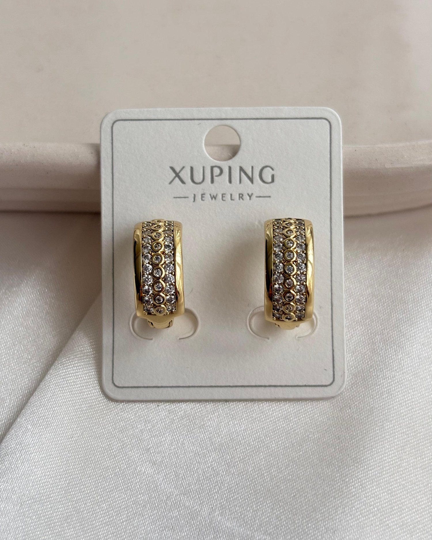14K Xuping Dokulu Taşlı Halka Küpe