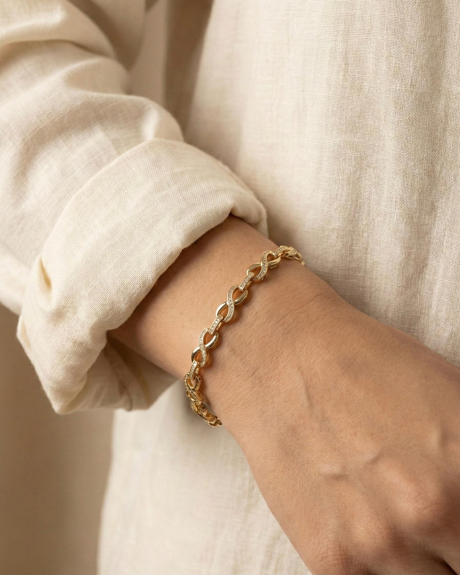 14K Xuping Sarmal Taşlı Sonsuzluk Model Bileklik
