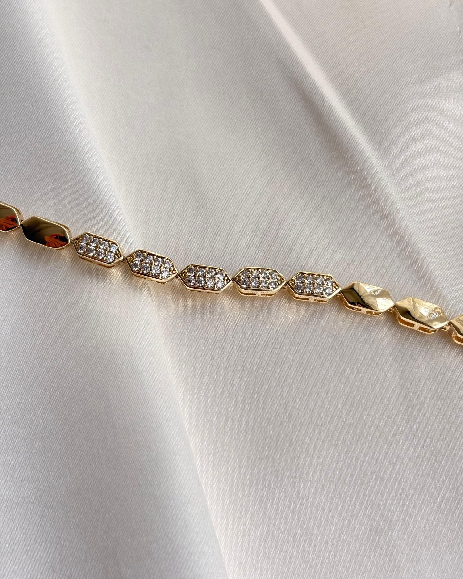 14K Xuping Taşlı Altıgen Model Bileklik