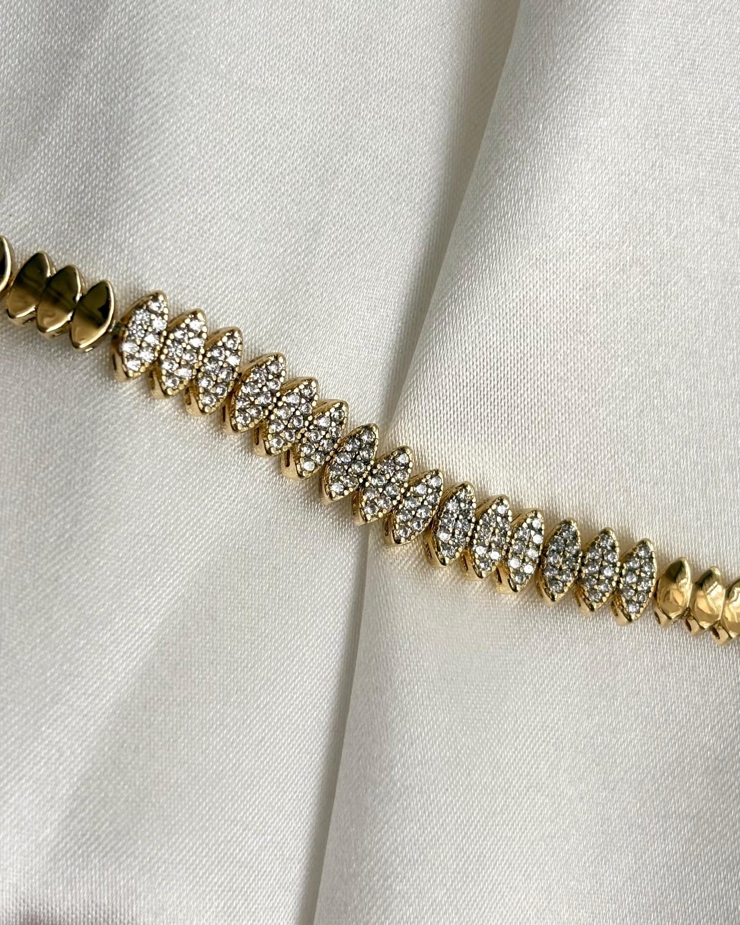 14K Xuping Yarı Taşlı Başak Model Bileklik