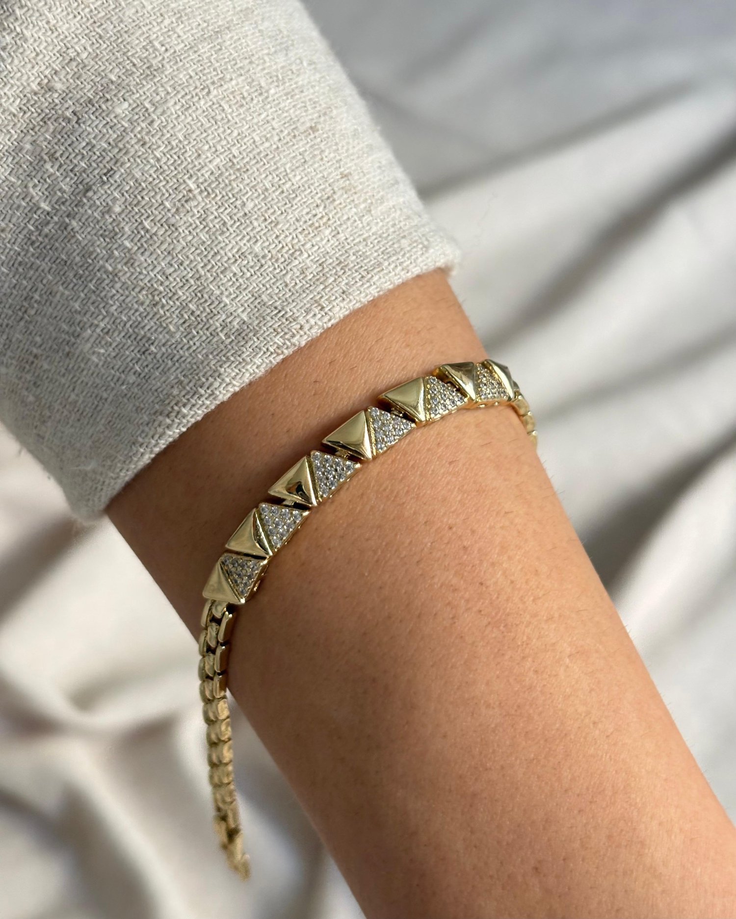 14K Xuping Yarım Piramit Model Bileklik