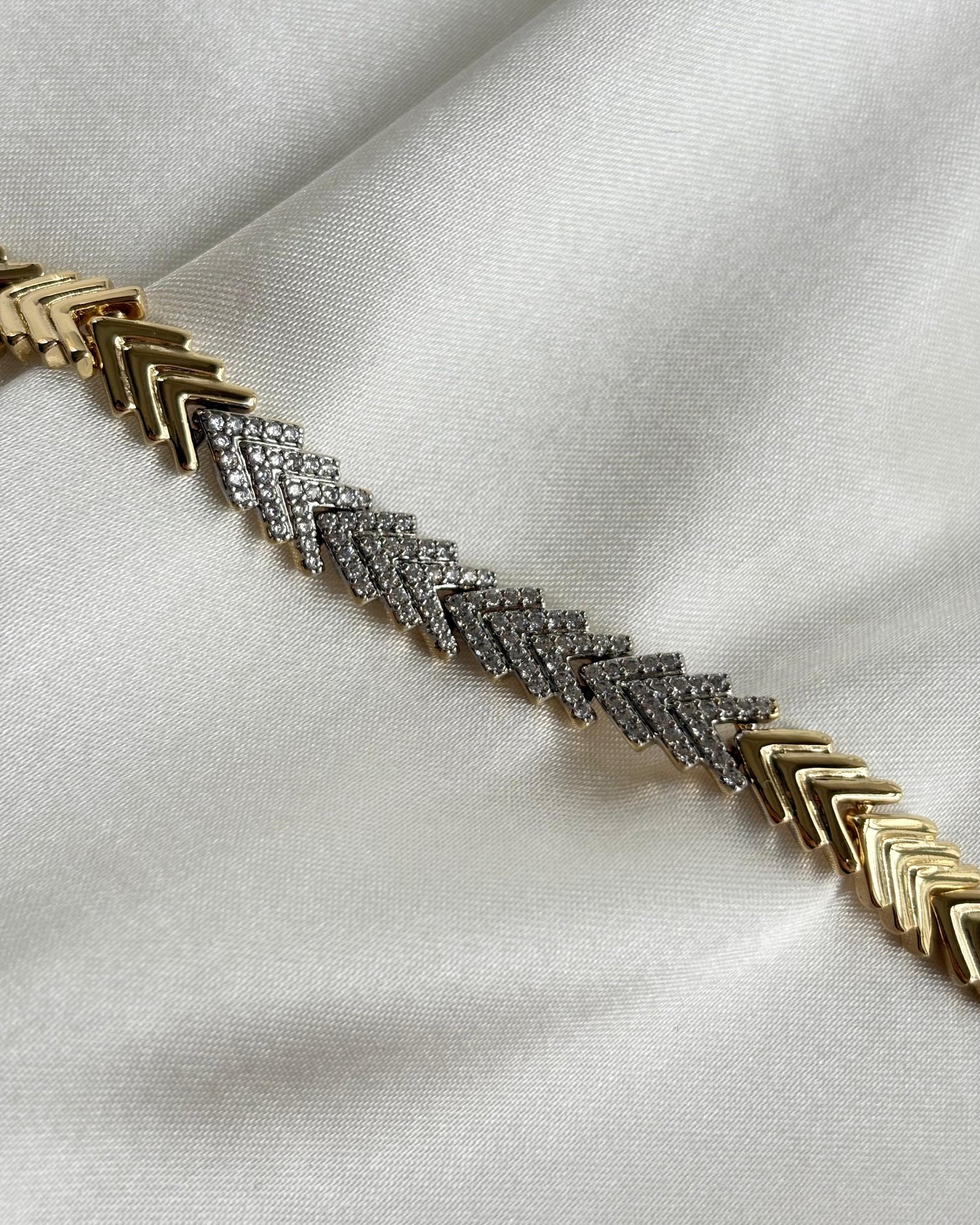 14K Xuping Zirkon Taşlı Kılçık Model Bileklik