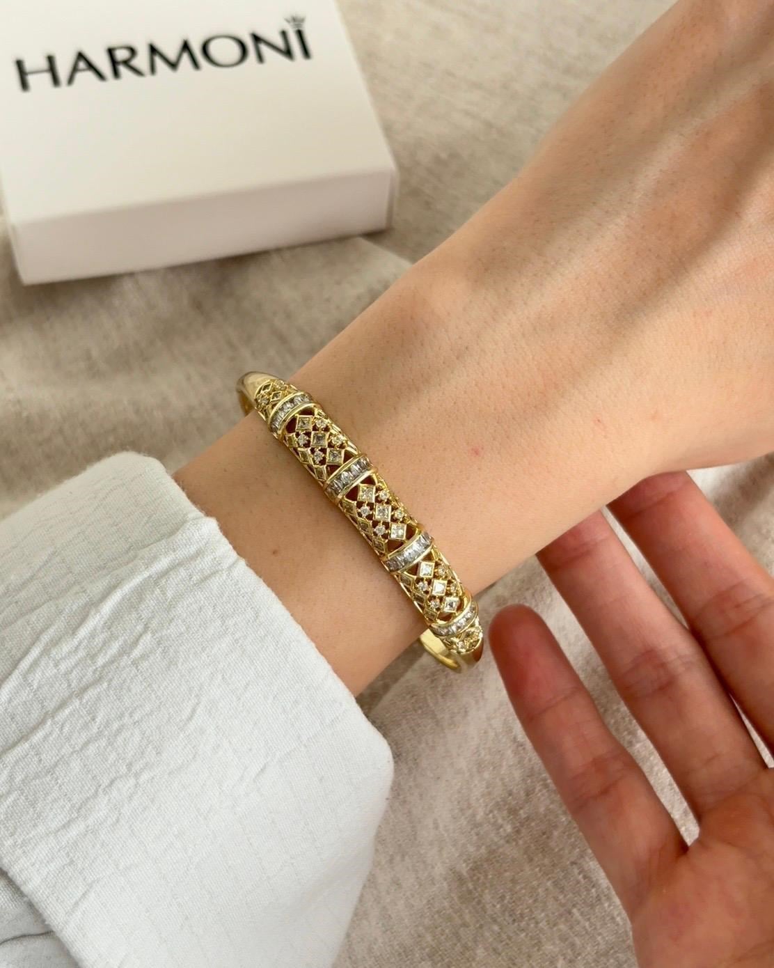 Xuping Dore Zirkon Gold Kelepçe