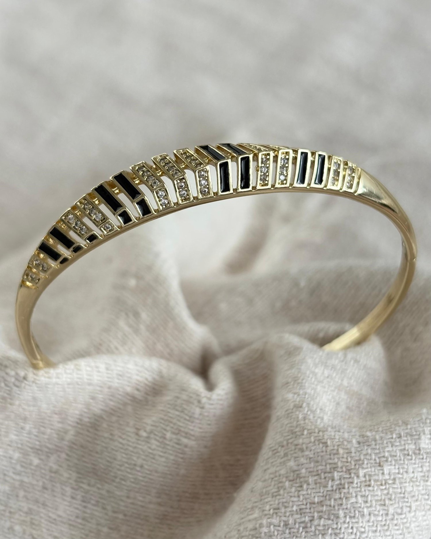 Xuping Flavia Gold Kelepçe