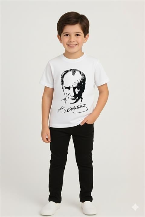 Erkek Çocuk Kısa Kol Atatürk Baskılı Tshirt&Pantolon 2li Takım 29 Ekim Gösteri Kıyafeti