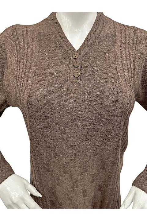 Kadın Kabartma Yuvarlak Desenli Yırtmaçlı Düğmeli V Yaka Anne Bluz Kazak